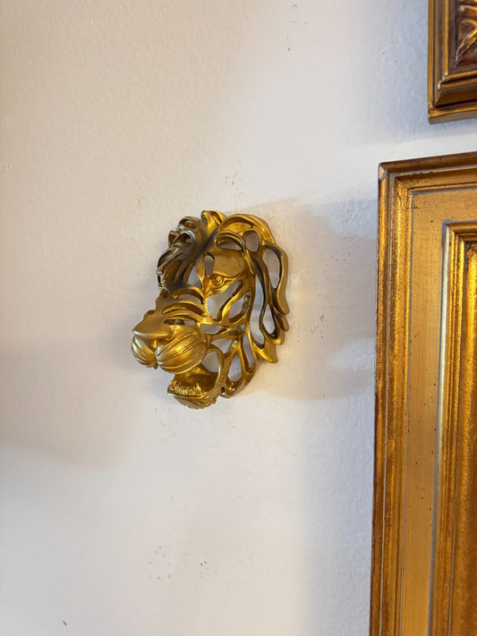 Gold Resin Lion Head Wall Hook – 8” Decorative Animal Wall Mount