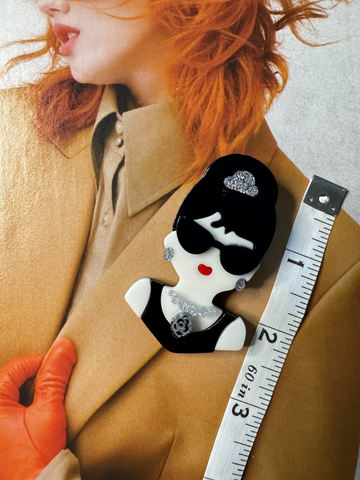 Lady Acrylic  Brooch  Gift Box Women Girl Fashion Pin Free Shipping 2-5 Days