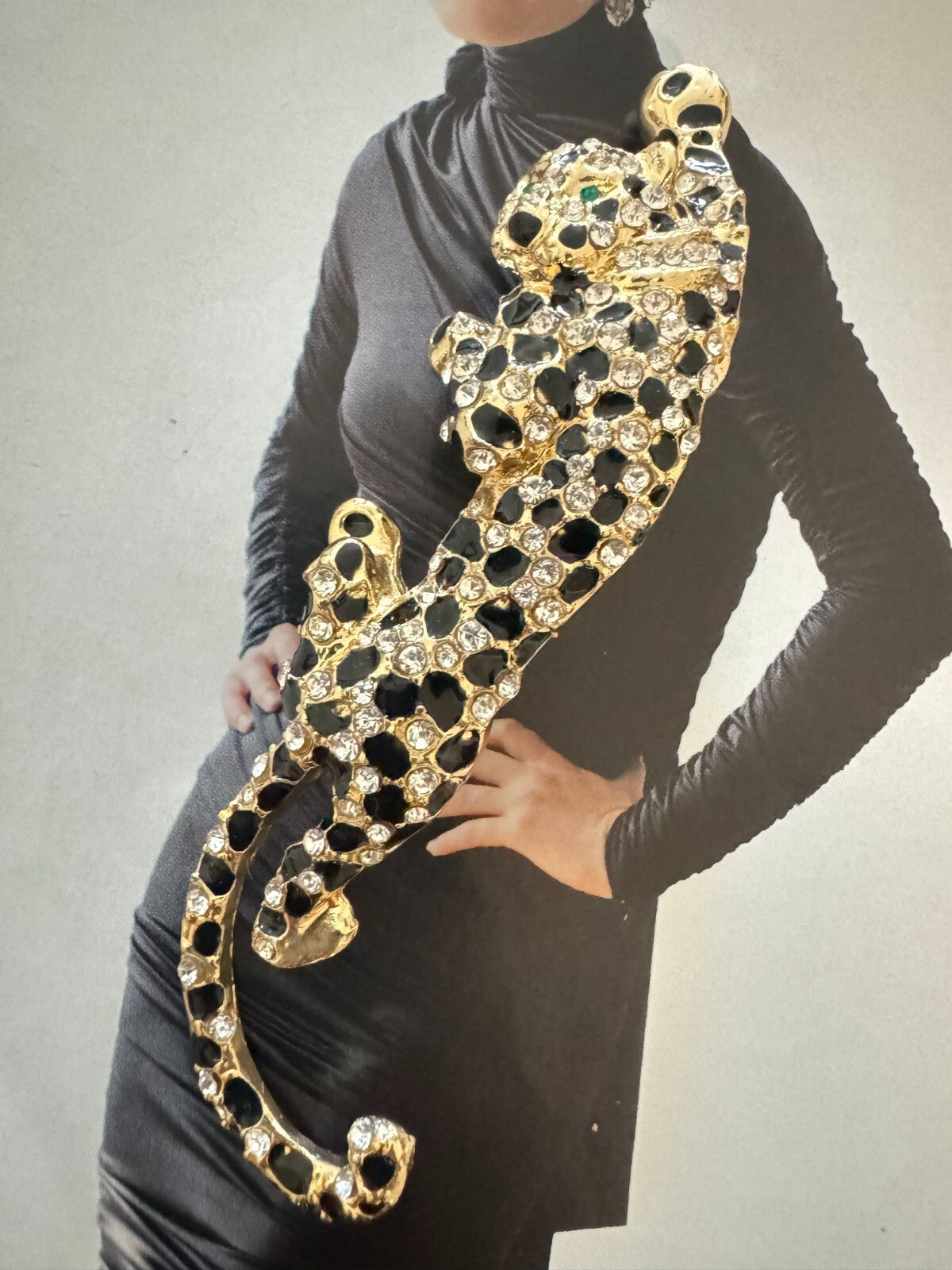 Rhinestone Panther Brooch Pendant   Women Unisex Pin  Free Shipping 2-5 Day