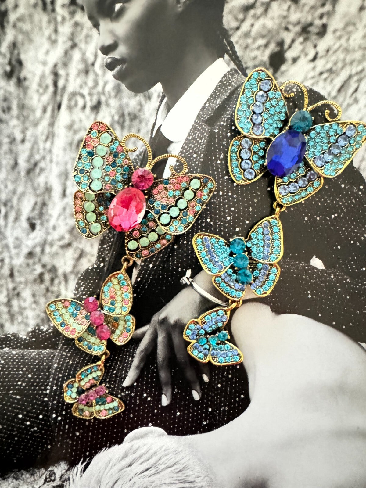 Long Butterly Pendant Brooch Gift Box Women Pin  Free  Shipping 2-5 Days