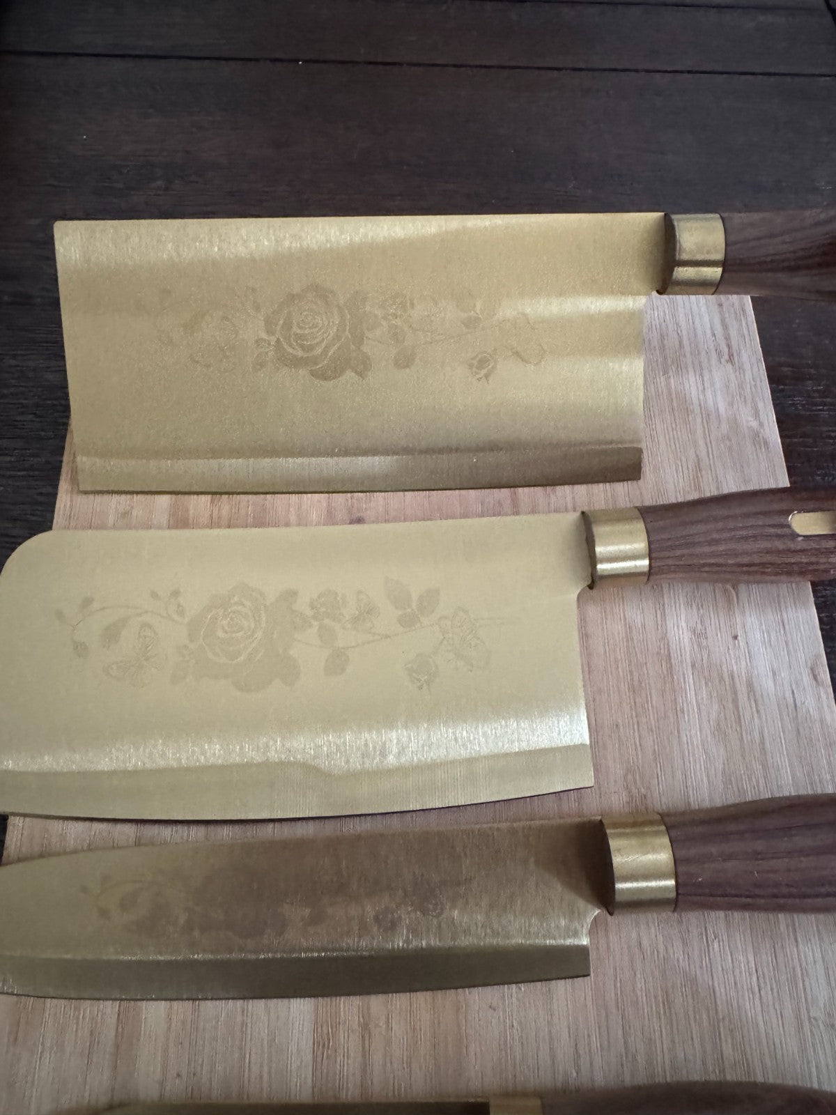 Elegant 4Piece Gold Knife Set with Floral Engraving Wooden Handles Chef, Santoku