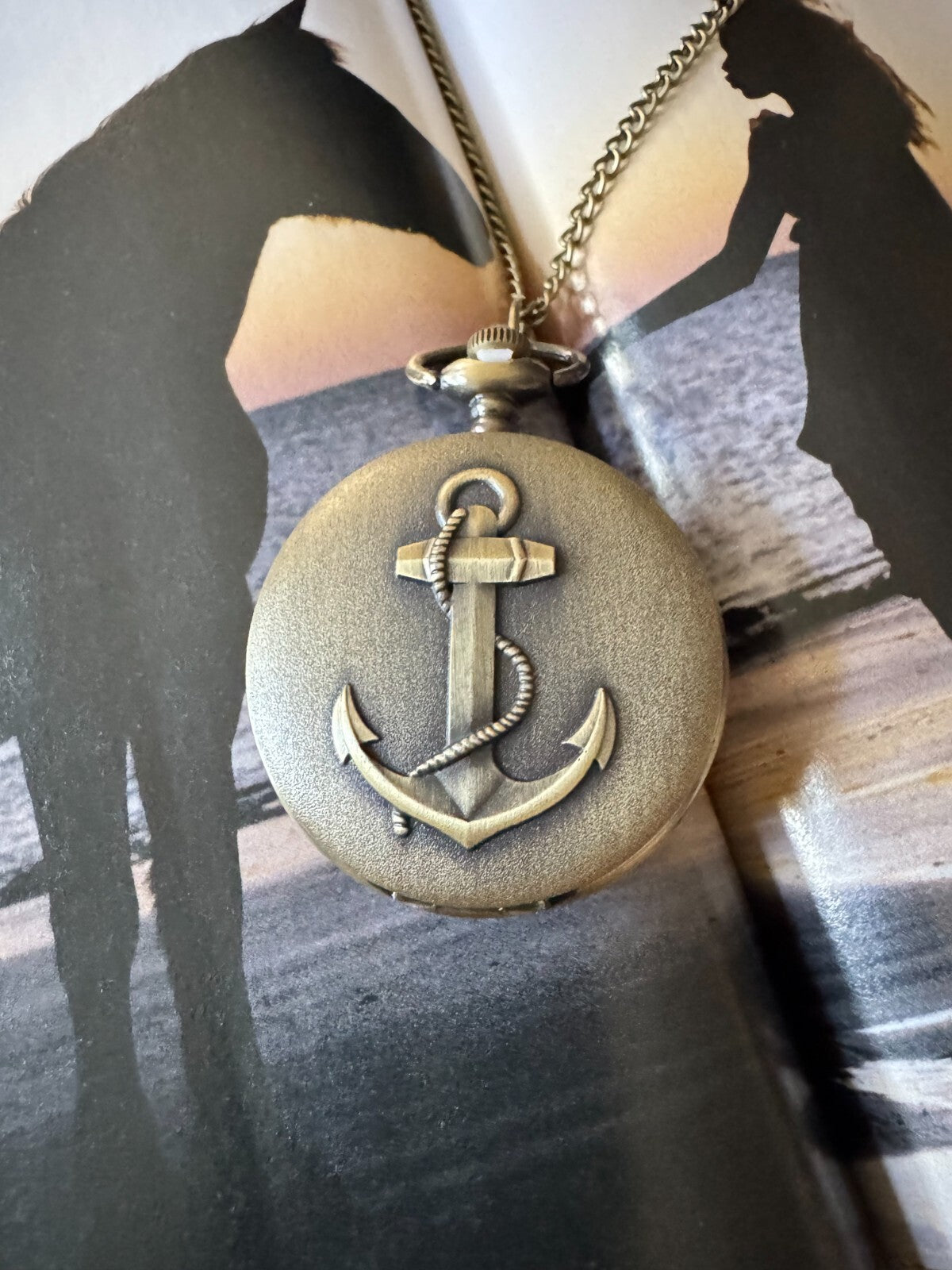 Nautical Pocket Watch with Anchor Design – Roman Numerals – Gift Box Included