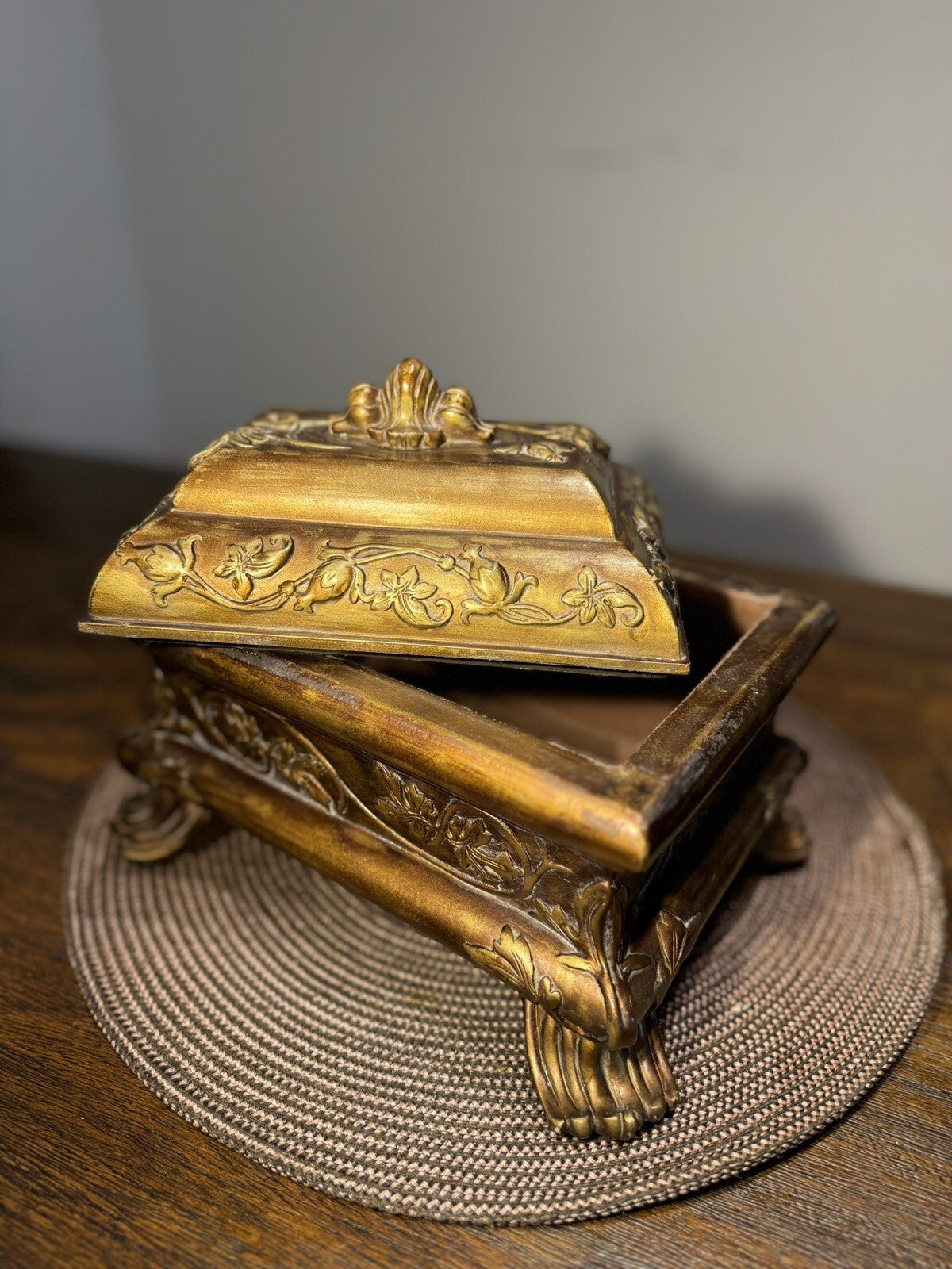 Vintage Handcrafted Jewelry Box Antic Style Design Stone