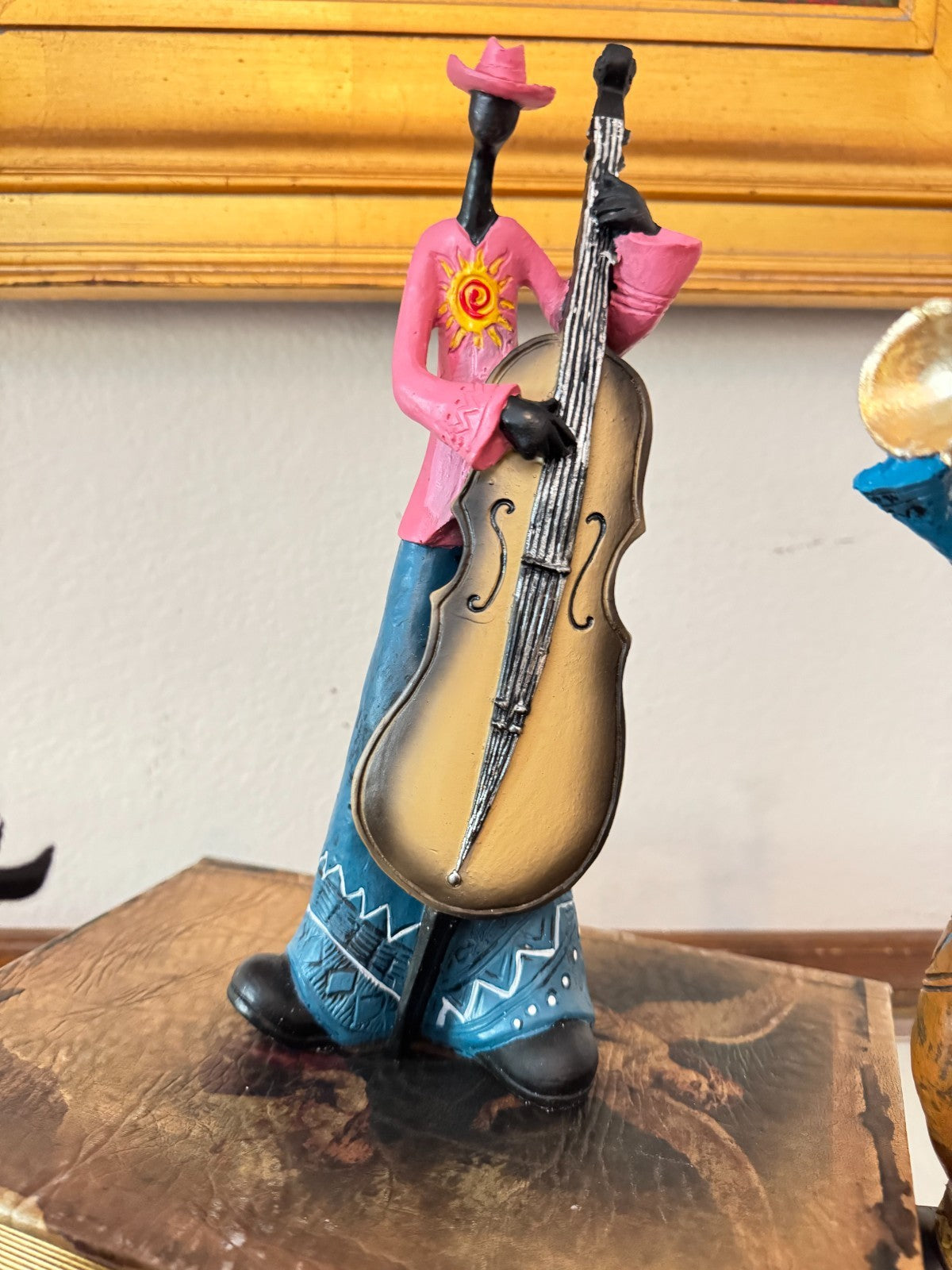 Colorful Resin Jazz Musician Figurines  Set of 3 Keyboard, Tall -10