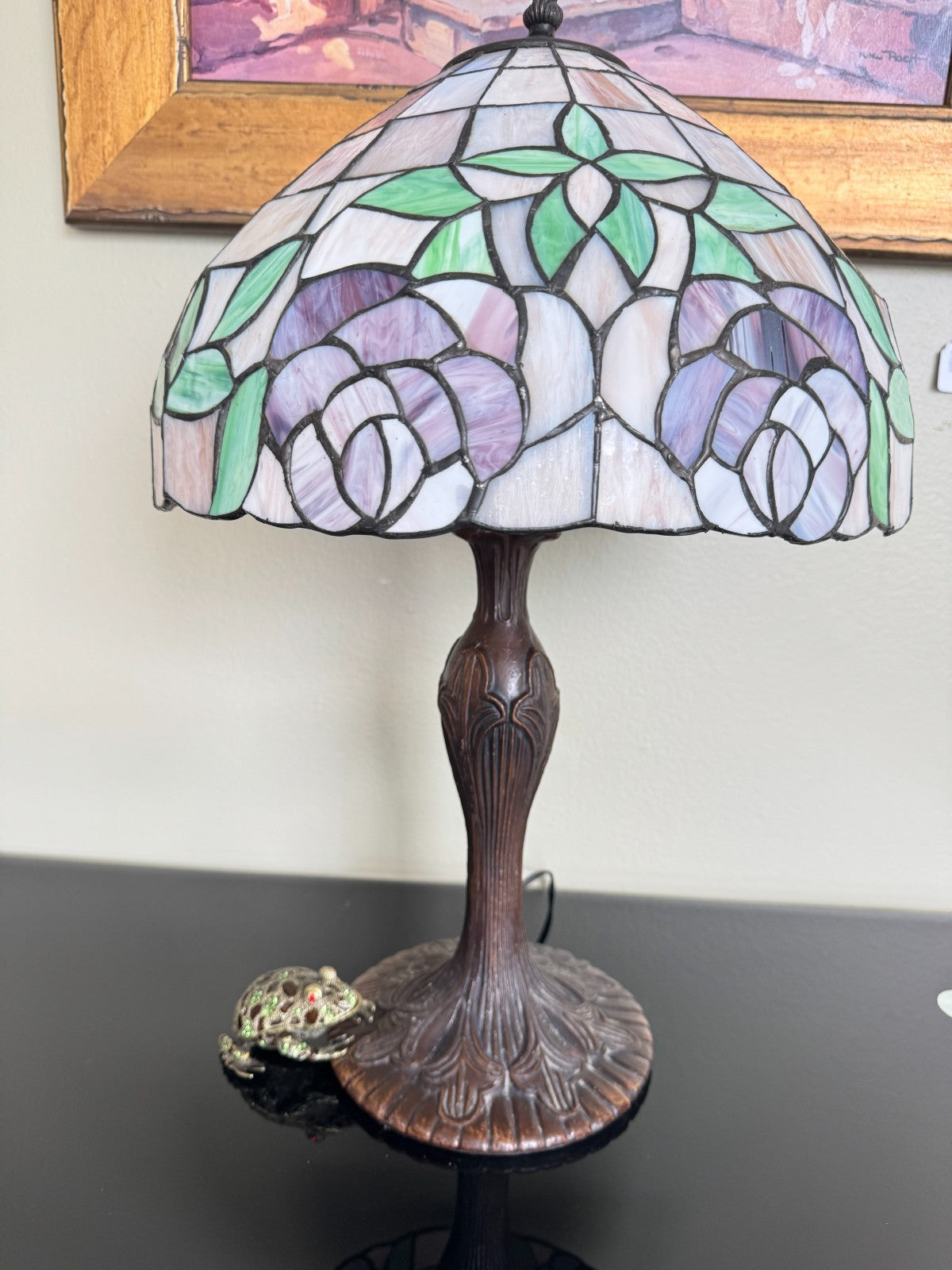 Tiffany-Style Stained Glass Table Lamp with Floral Shade & Bronze-Tone Base – 20