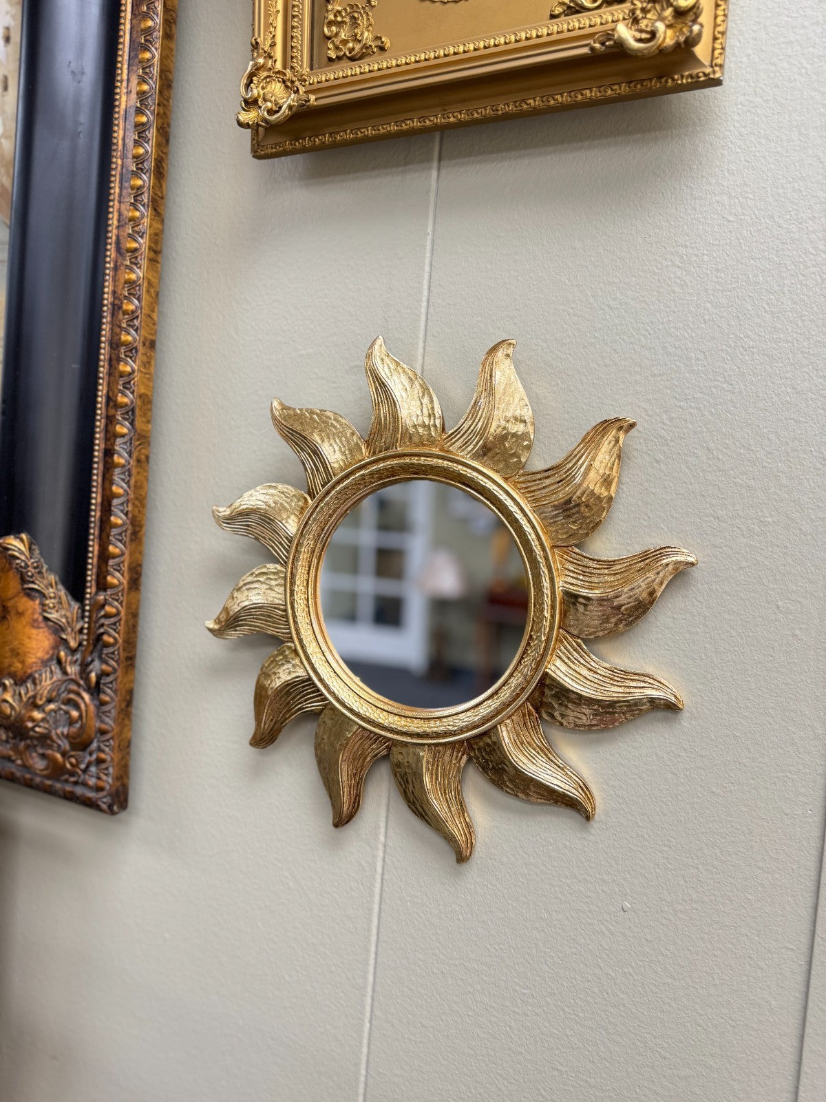 Gold Sunburst Wall Mirror Round Resin Decorative Accent 12” – Brand New