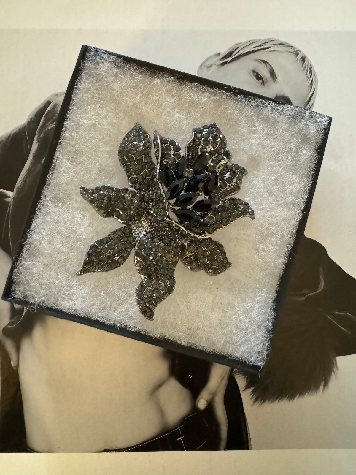 Black  Orchid Brooch Gift Box Women Unisex  Pin Vintage  Free Shipping 2-5 Days