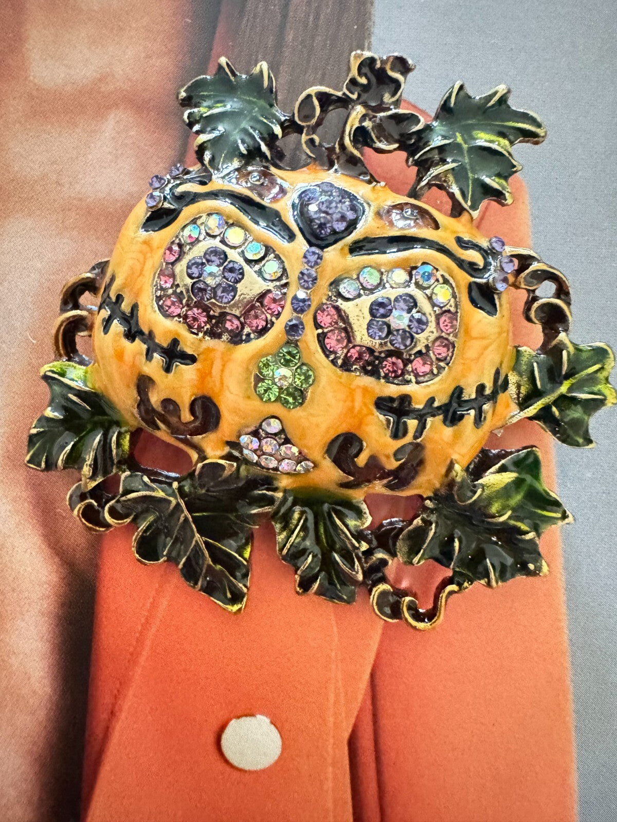 Rhinestone Pumpkin Brooch Halloween Party Pin Women Unisex Free Shipping 2-5 Day