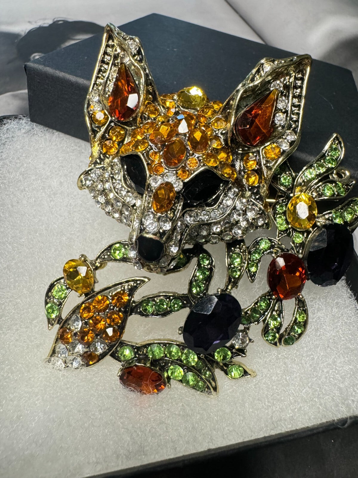 Set Of Jewelry Necklace, Brooch, Earring  Gift Box  Fast Free Shipping