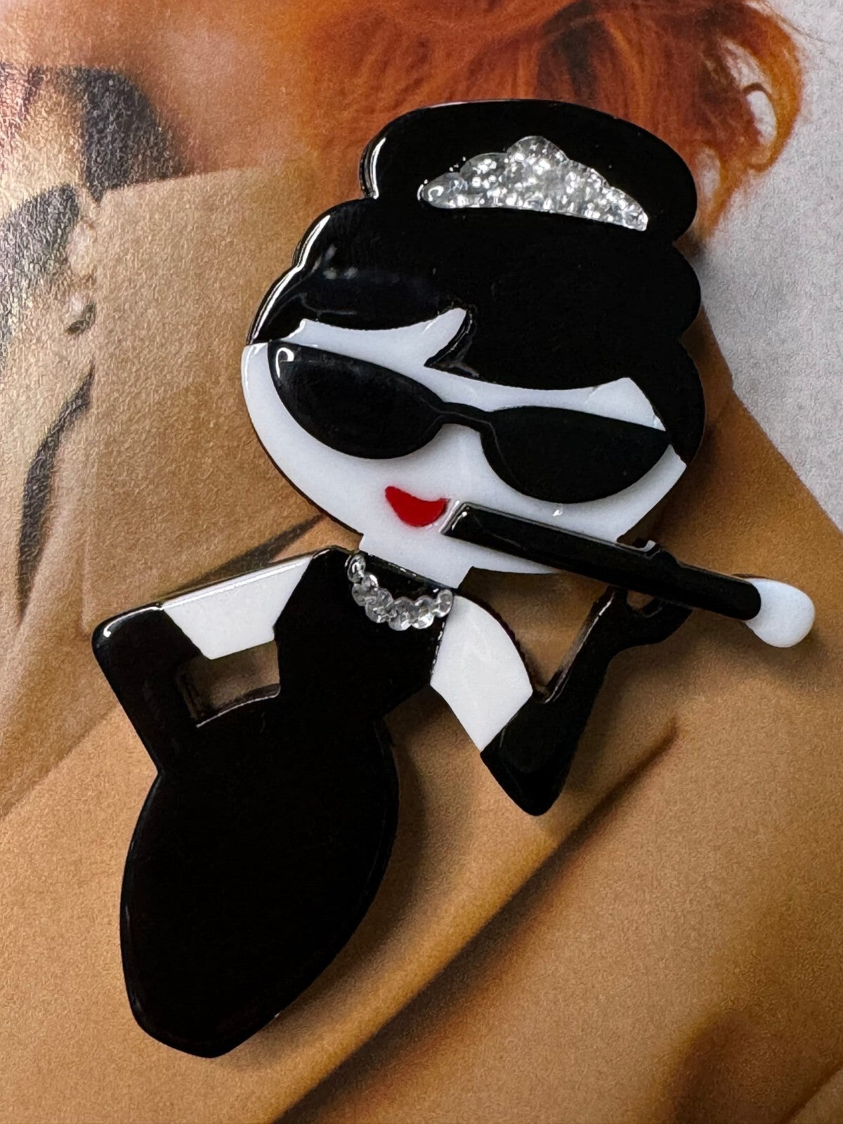 Lady Acrylic  Brooch  Gift Box Women Girl Fashion Pin Free Shipping 2-5 Days