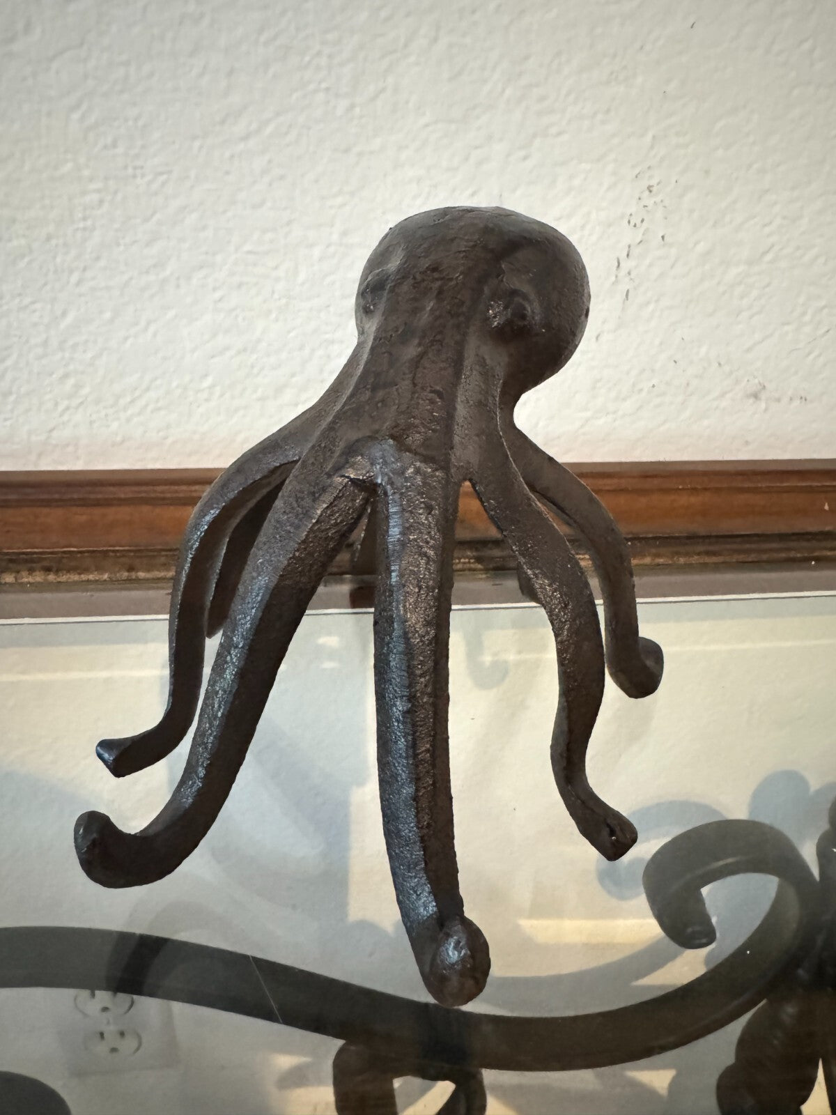 Cast Iron Octopus Phone Holder For Desk Home Decor Collectible