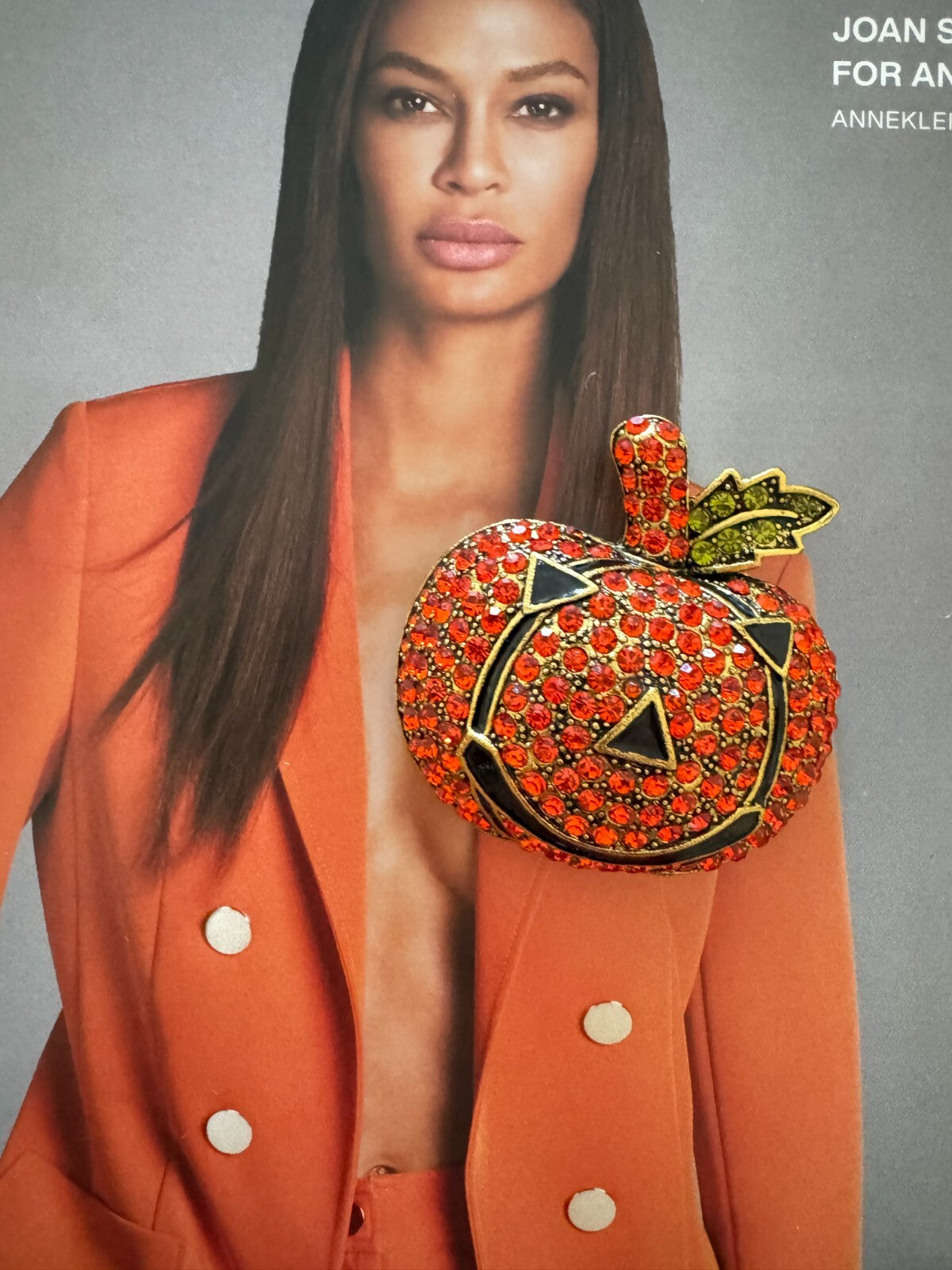 Rhinestone Pumpkin Brooch Halloween Party Pin Women Unisex Free Shipping 2-5 Day