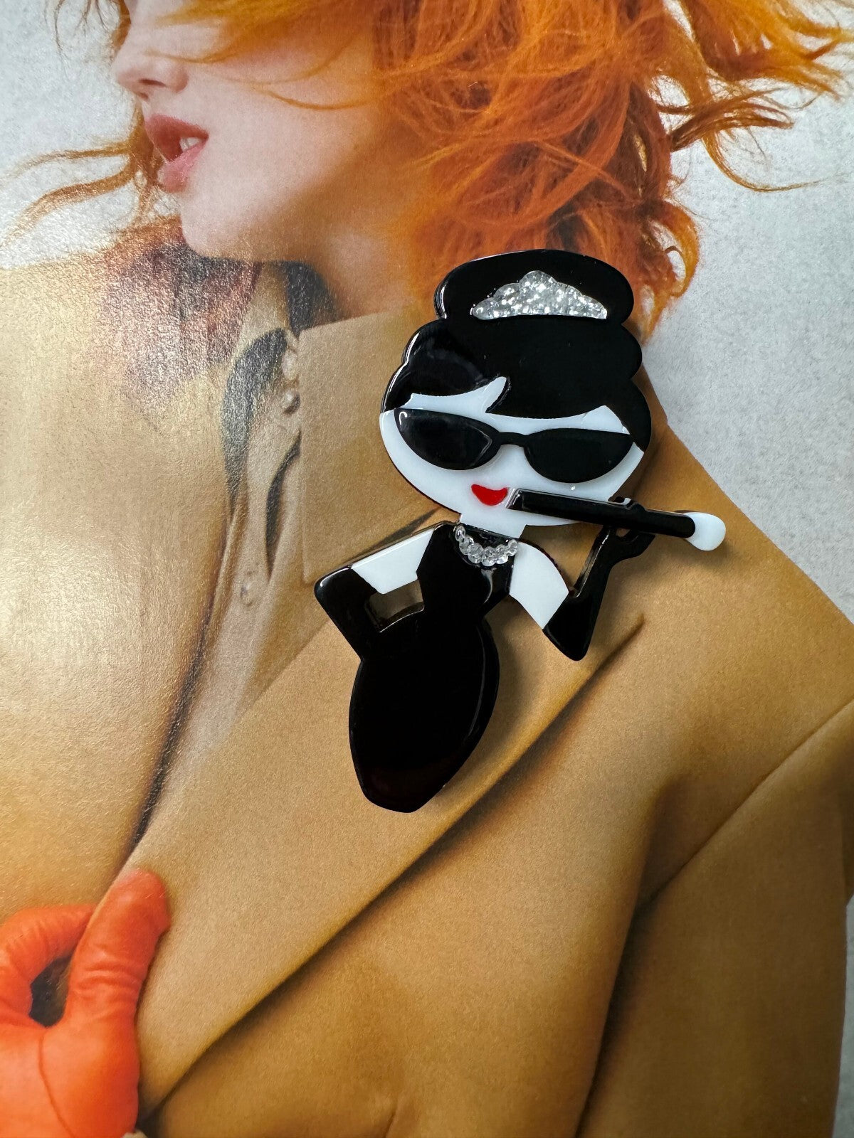 Lady Acrylic  Brooch  Gift Box Women Girl Fashion Pin Free Shipping 2-5 Days