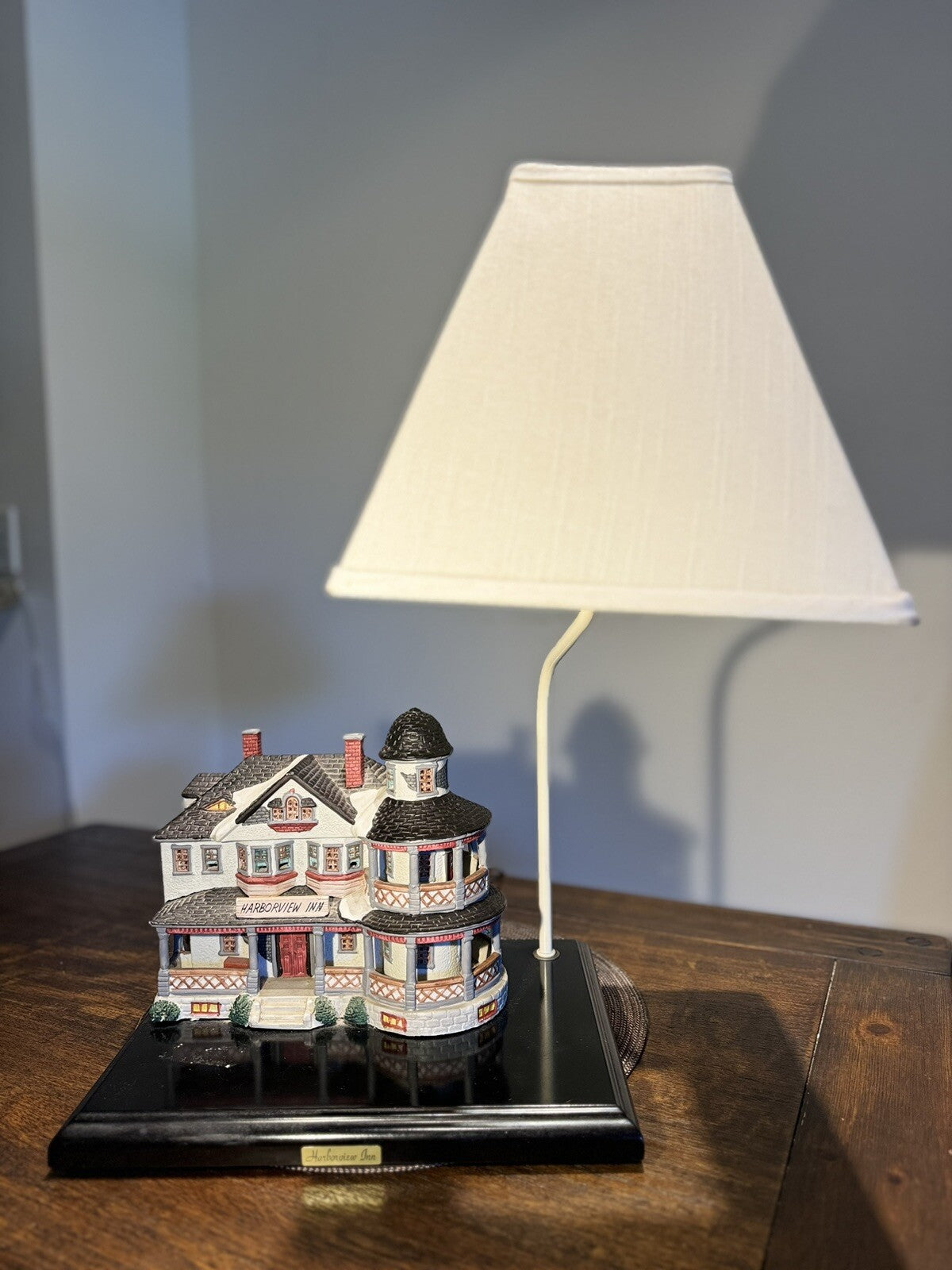 Vintage Mid Century Retro 1950-1970 Lamp Harborview Inn Hotel Toy