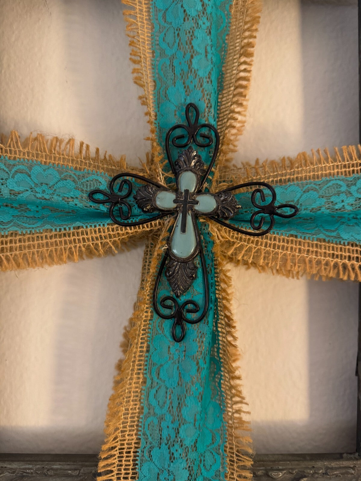 “Rustic Metal Frame Cross Wall Art with Burlap & Turquoise Lace Accents -