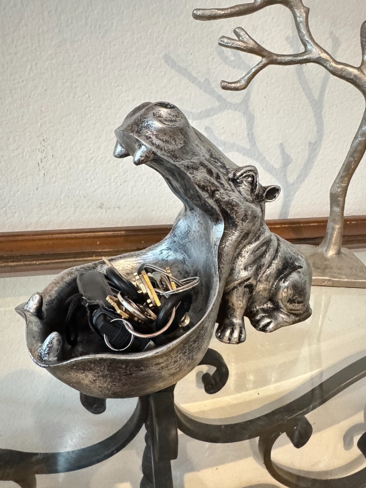 Resin Hippo Key Bowl Catchall Tray – Silver Decorative Animal Holder, 8x6