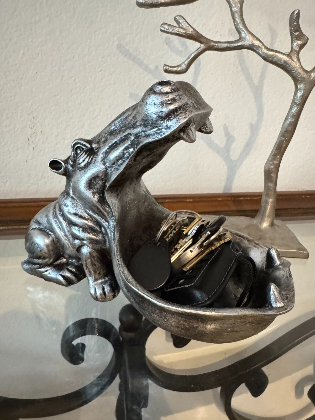 Resin Hippo Key Bowl Catchall Tray – Silver Decorative Animal Holder, 8x6