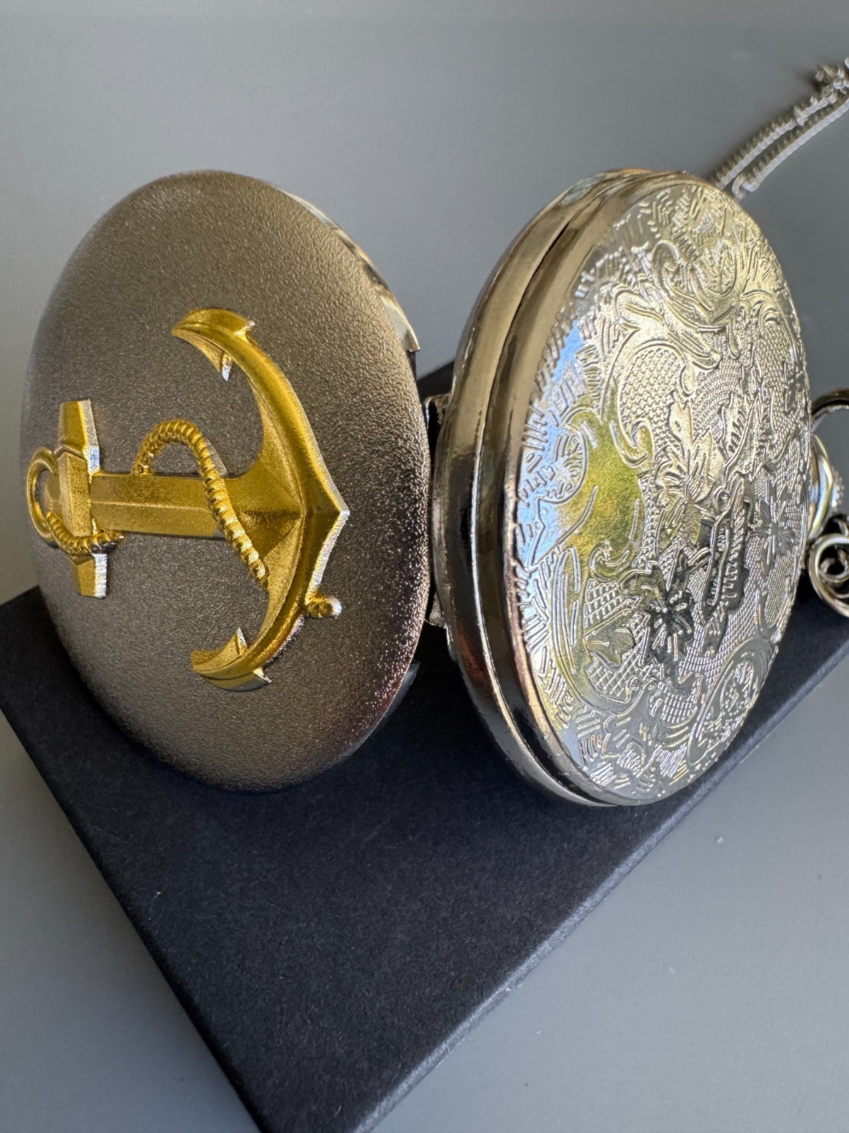 Nautical Anchor Pocket Watch with Chain – Silver & Gold Tone Maritime Design, Gi