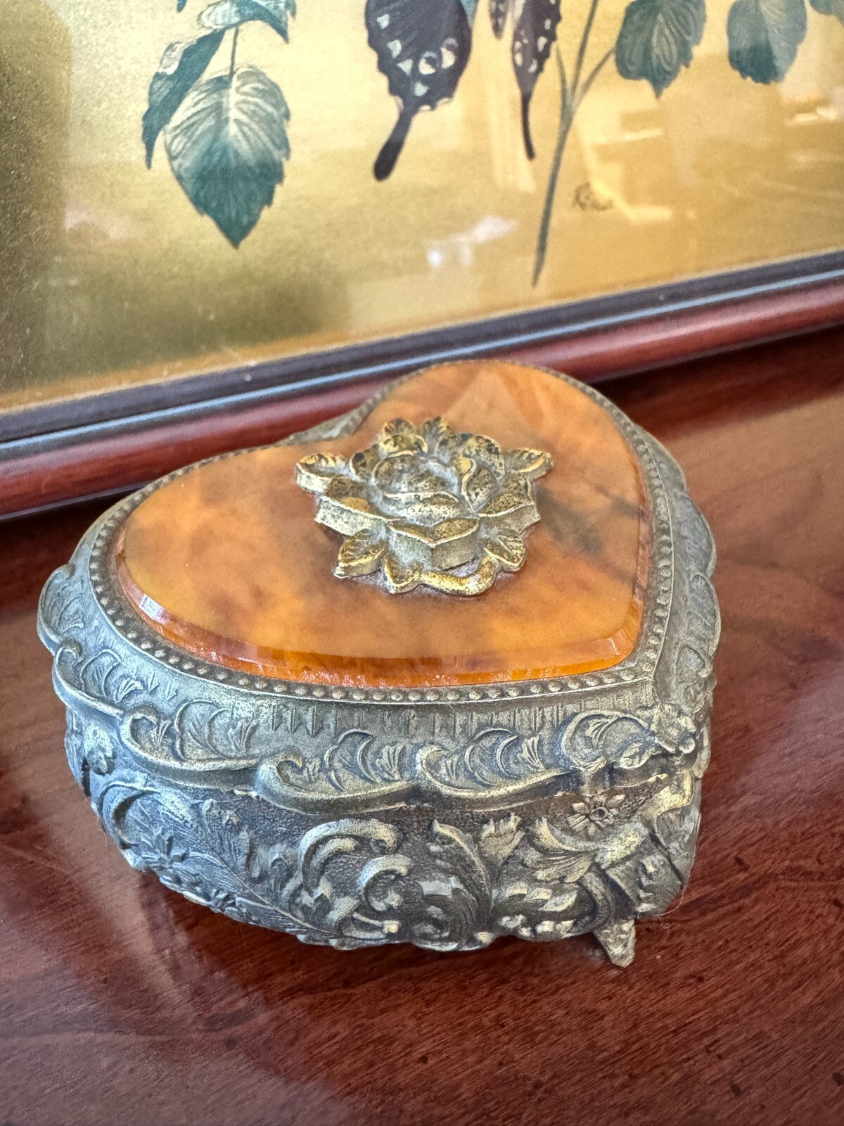 Vintage Heart-Shaped Musical Jewelry Box – Ornate Floral Metal with Amber-Look