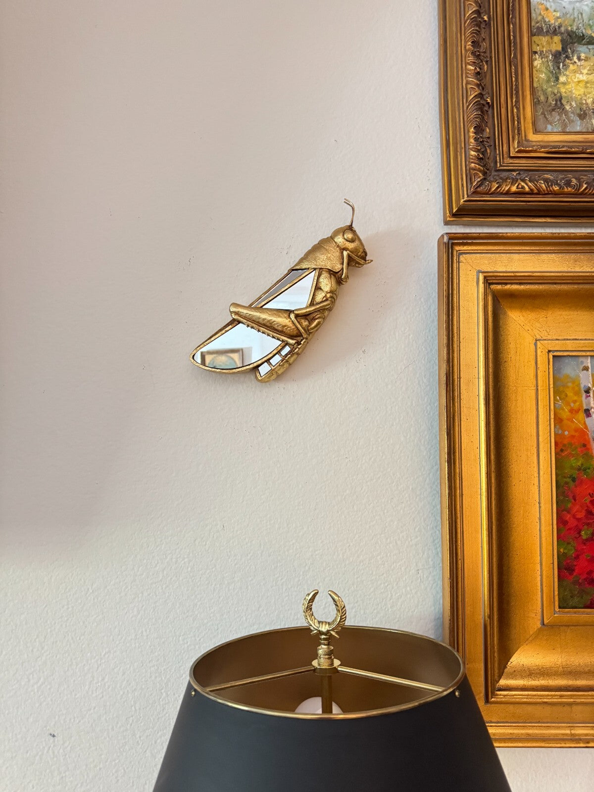 Resin Gold-Plated Grasshopper Mirror Wall Art - Unique Decorative Hanging