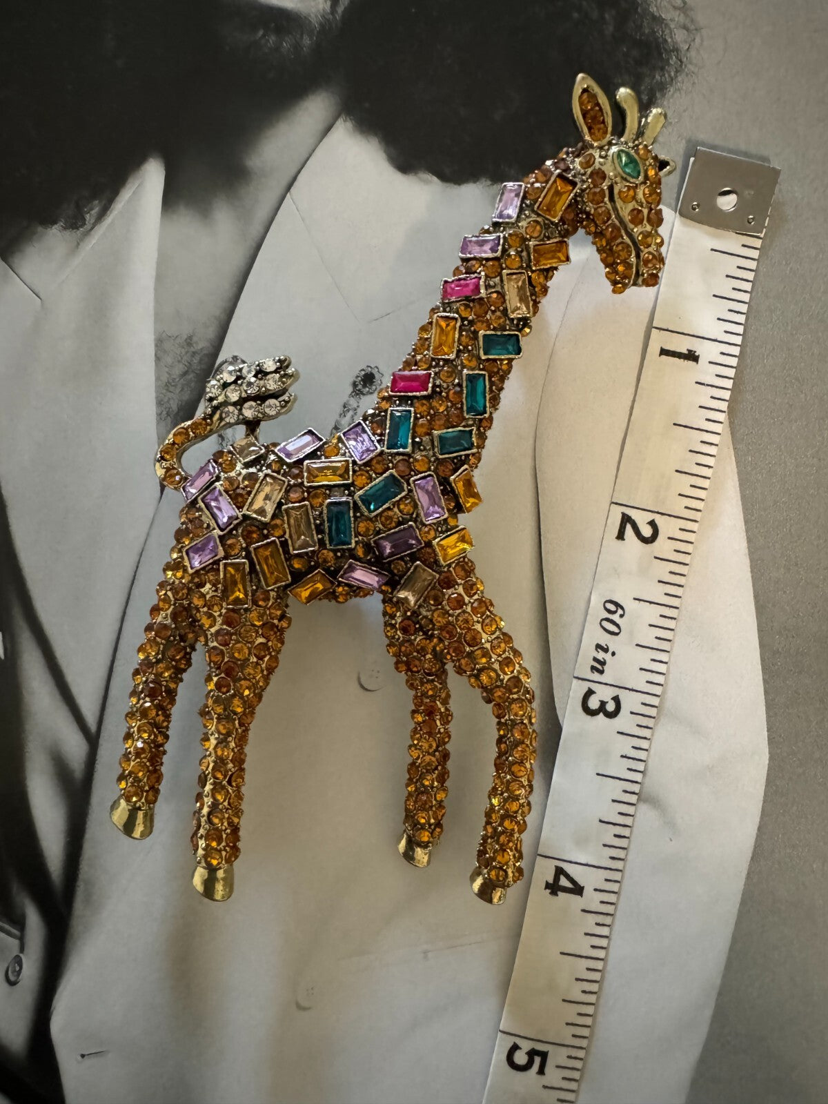 Giraffe  Brooch  Gift Box Women Man Unisex Pin  Free  Shipping 2-5 Days Animal
