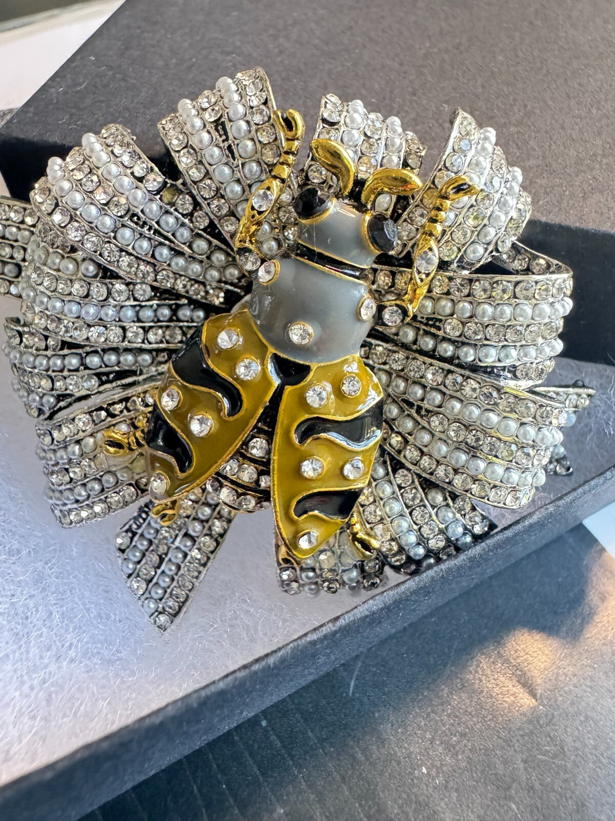 Rhinestone Beetle Brooch |Women Unisex Pin |Party Casual |Free Shipping 2-5 Days