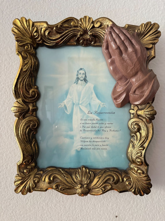 Vintage Religious Wall Plaque – “La Resurrección” With Praying Hands,. 12x10