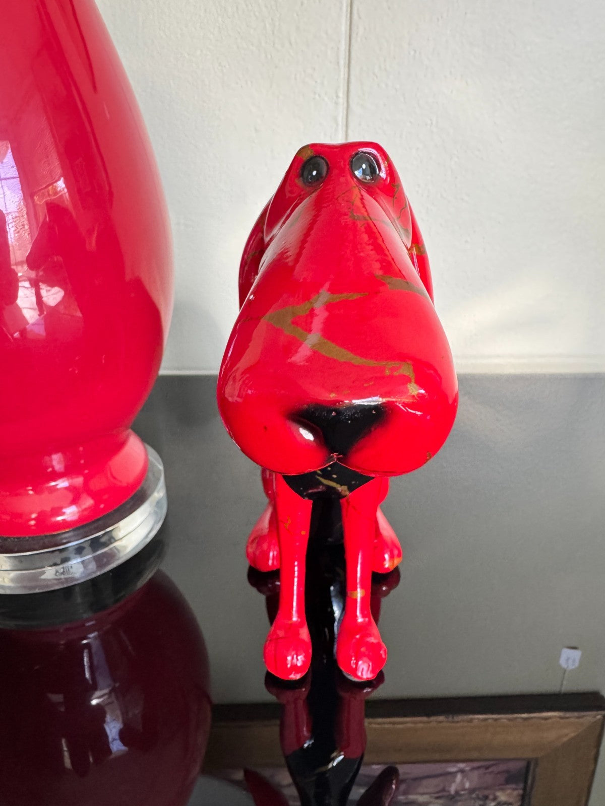Modern Red & Black Resin Dog Figurine – 8.5” Abstract Hound Sculpture Brand New
