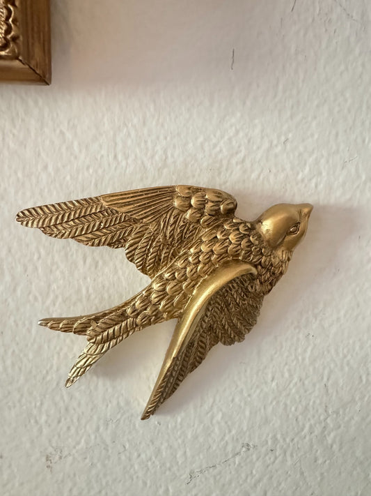 Golden Resin Flying Swallows Wall Decor – Set of 3 Birds (1 Large 7”, 2 Small 5”