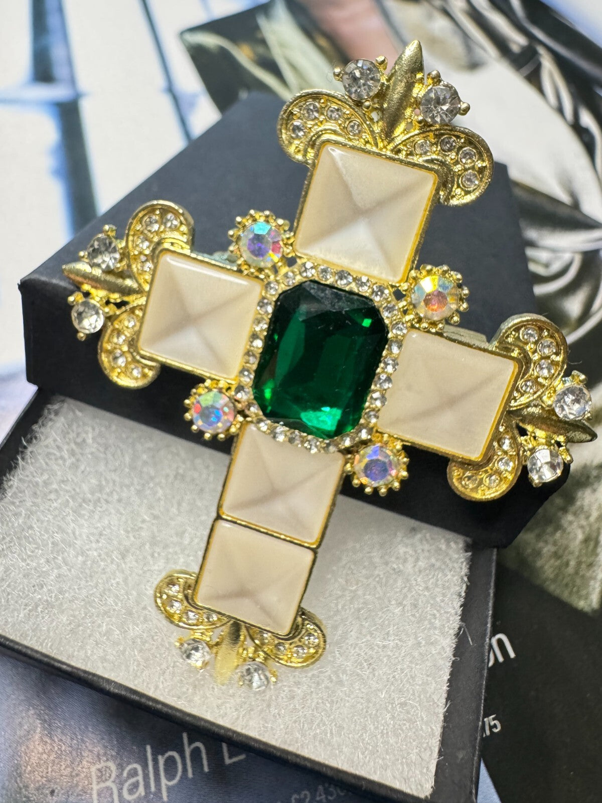 Cross Brooch Free Shipping 2-5 days Gift Box  Vintage Pin Women Unisex Brooch