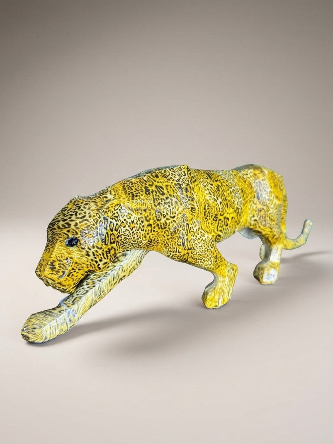 🐆 Yellow Leopard Resin Sculpture – 18” Decorative Big Cat Statue