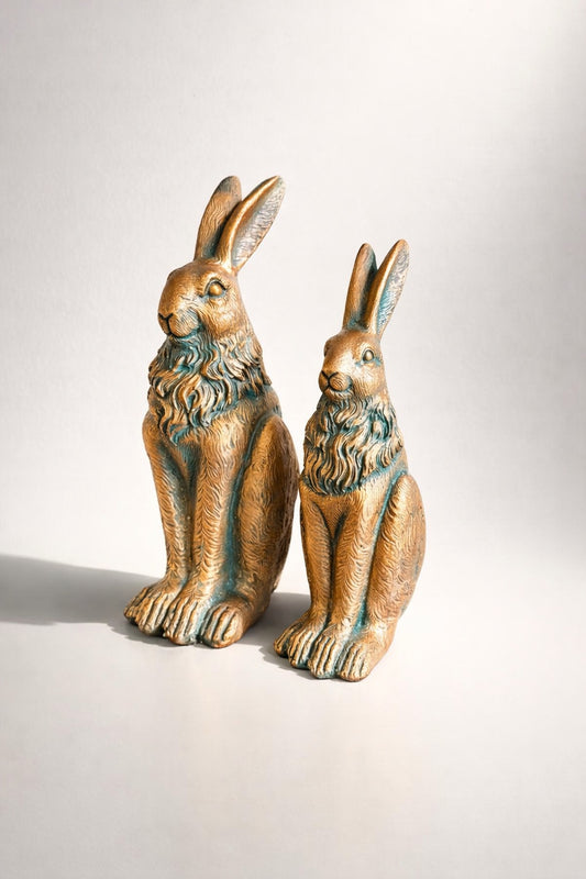 Set of 2 Resin Rabbit Figurines Bronze Finish Rustic Farmhouse Bunny Decor 9,8 ” Tall