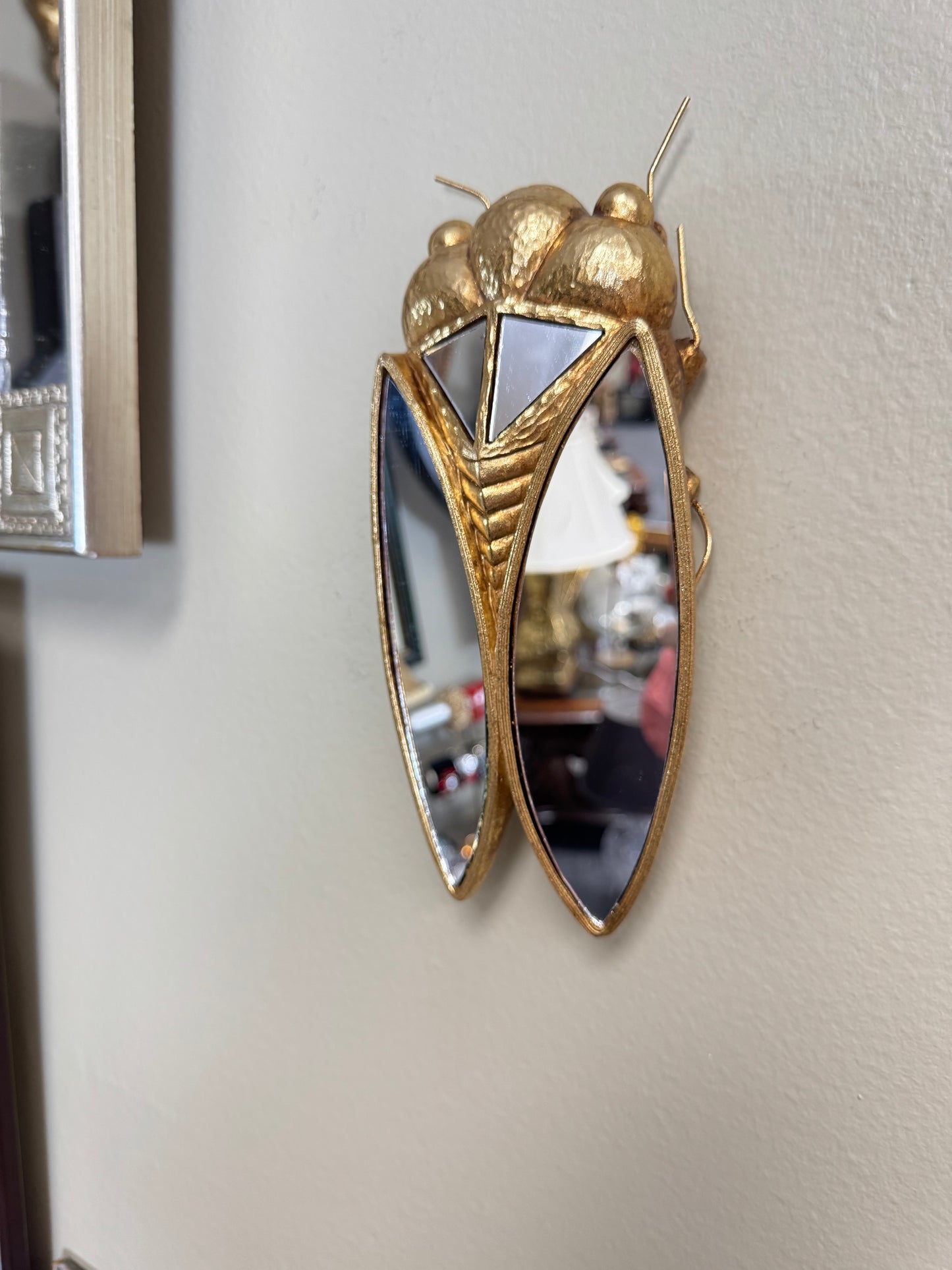 Gold Cicada Wall Mirror – Resin Insect Wall Decor –9” x 4.5”