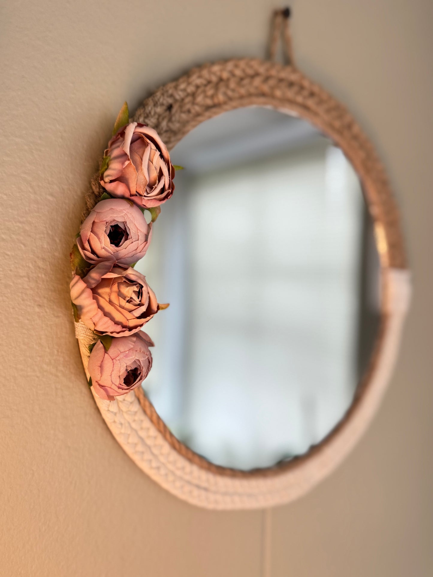 Boho Round Wall Mirror with Rope Frame & Floral Accent, Small Decorative Jute Mirror Wall Décor