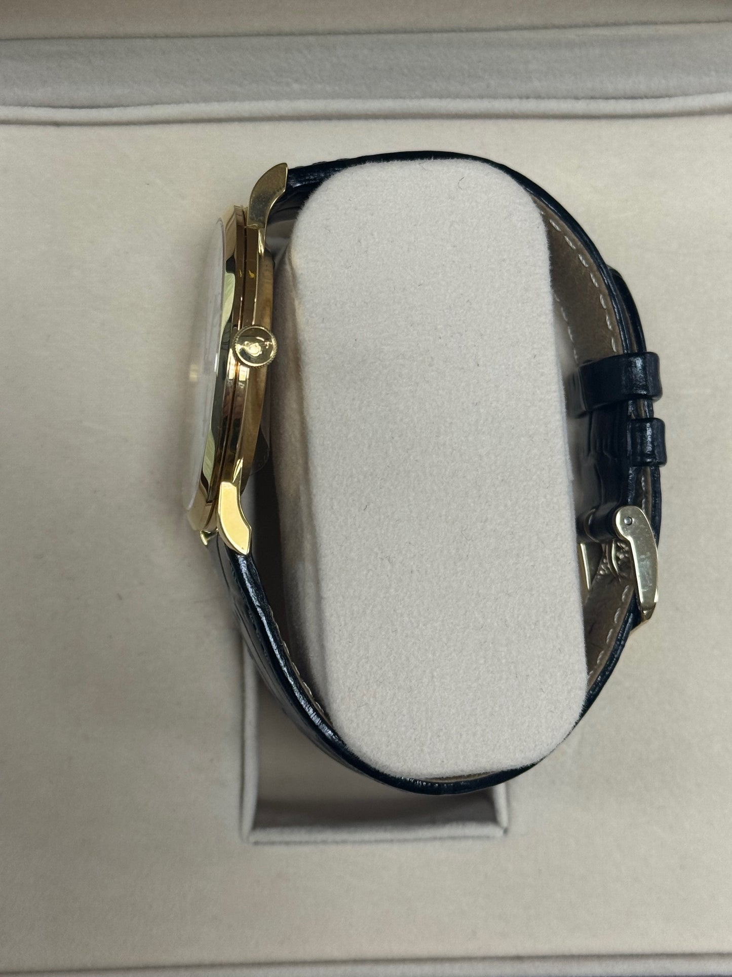 Buran Ultra Thin Swiss Made Mechanical Watch – New Old Stock