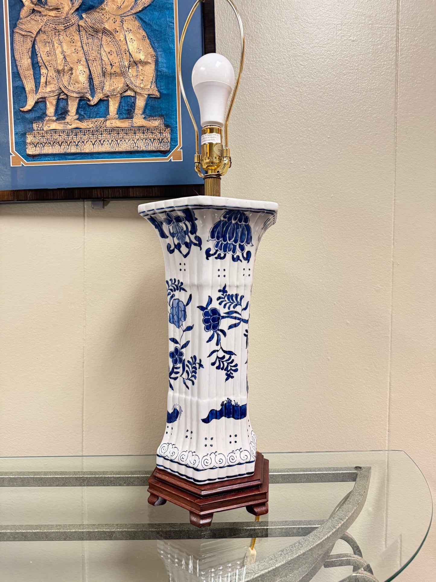 Blue & White Porcelain Table Lamp with Floral Motif, Asian-Inspired Ceramic Lamp on Wooden Base