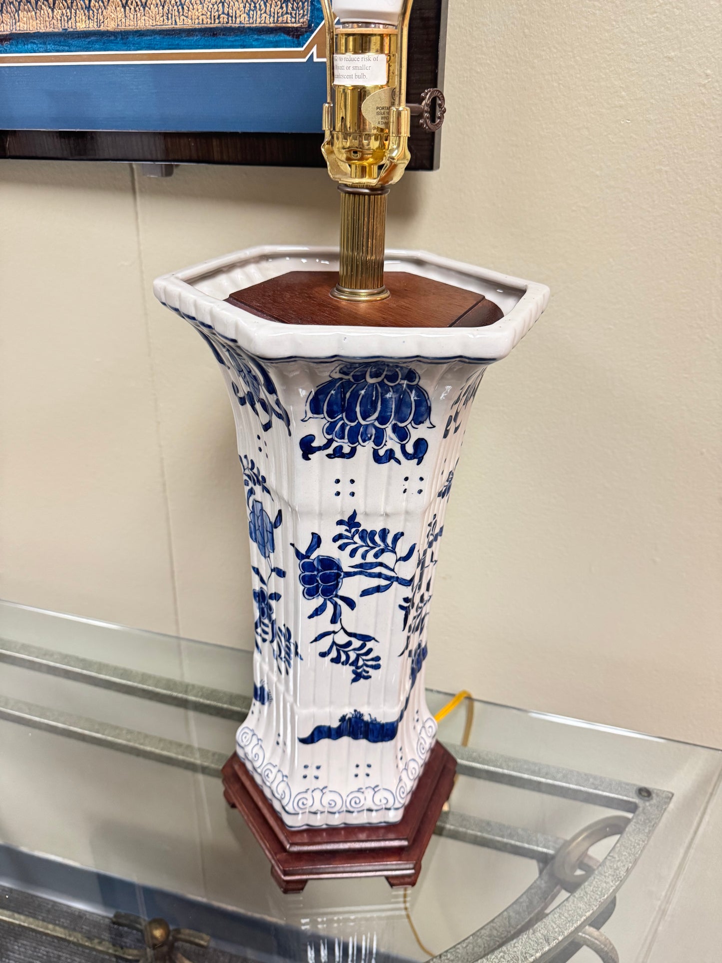 Blue & White Porcelain Table Lamp with Floral Motif, Asian-Inspired Ceramic Lamp on Wooden Base