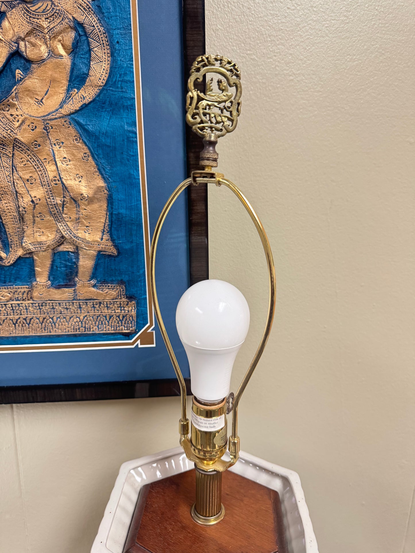 Blue & White Porcelain Table Lamp with Floral Motif, Asian-Inspired Ceramic Lamp on Wooden Base