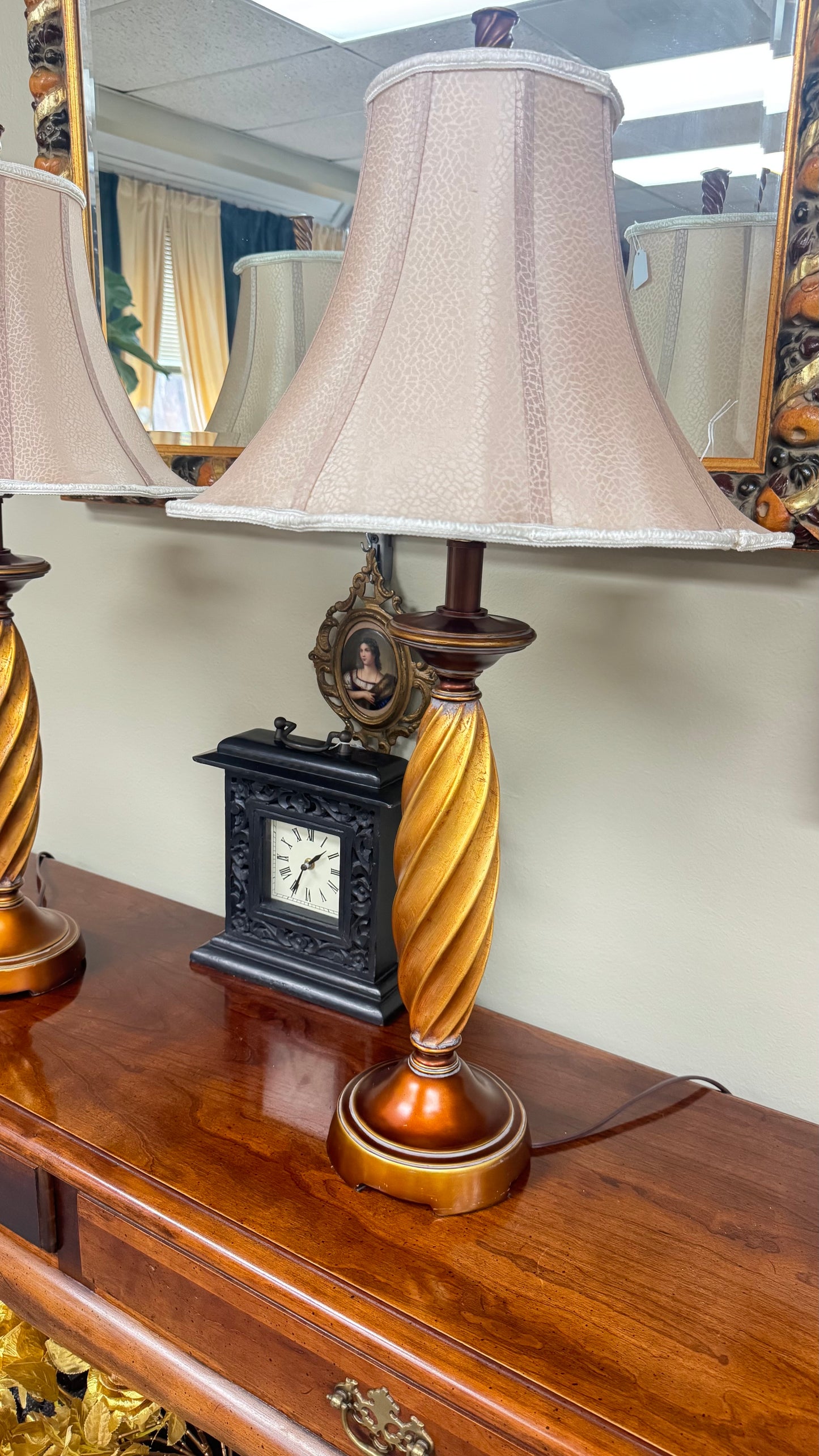 Pair of Traditional Table Lamps w/ Twisted Column Base & Beige Shades – 29” Tall – Classic Decor