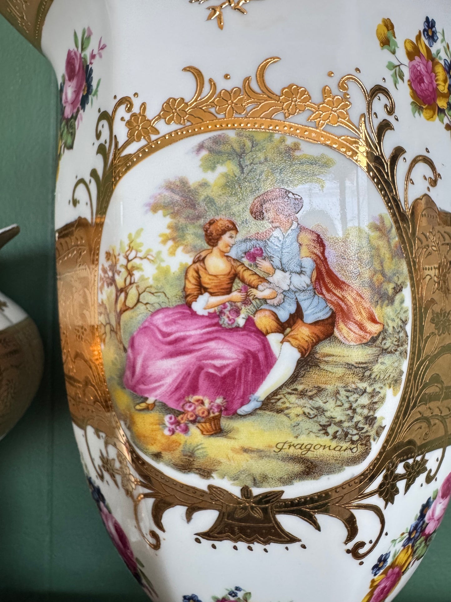 Vintage Fragonard Romeo & Juliet Gold Gilt Porcelain Vase Urn Set of Two