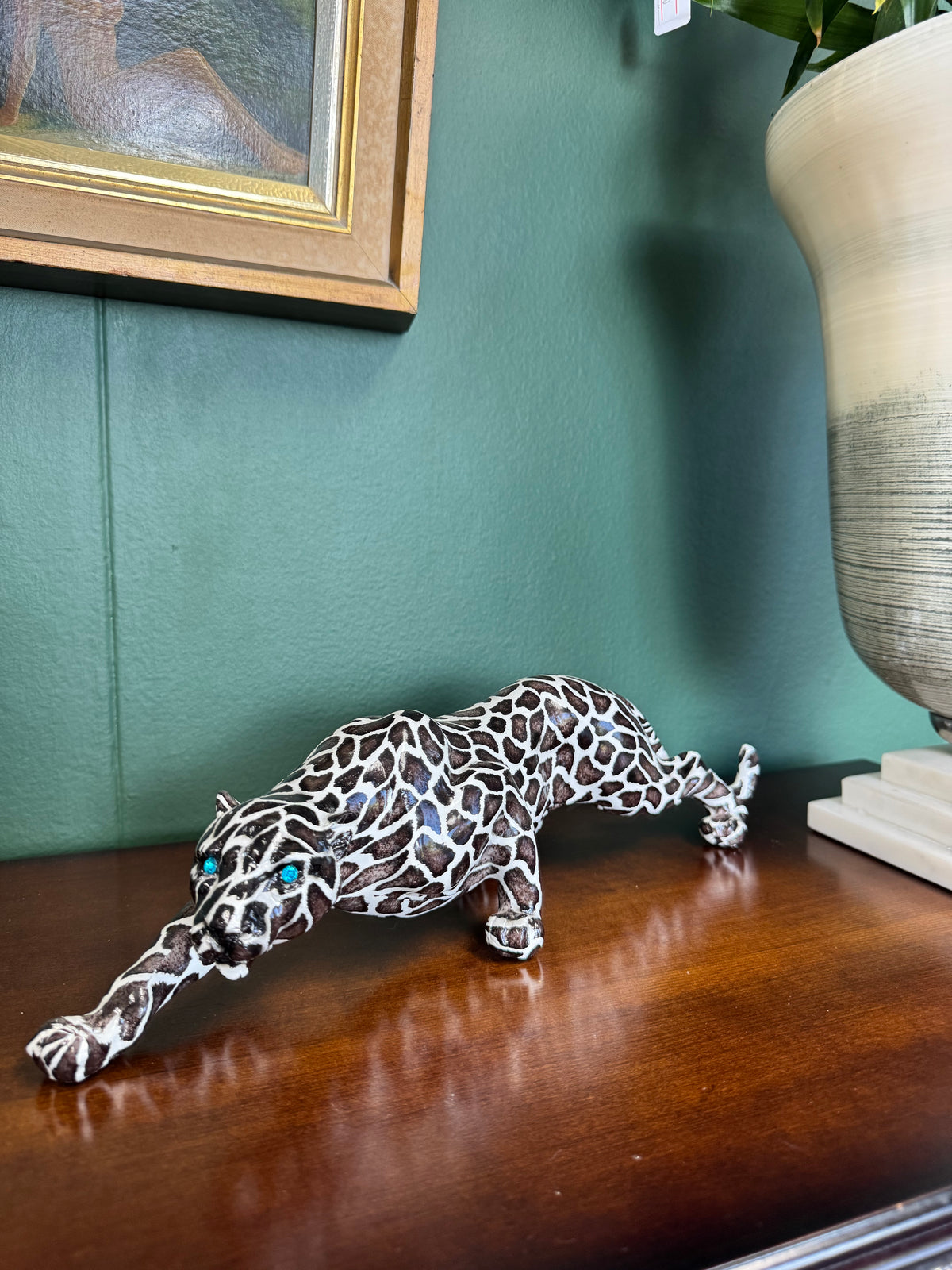 🐆 Black & White Resin Leopard Figurine with Blue Eyes – 16” Sculpture