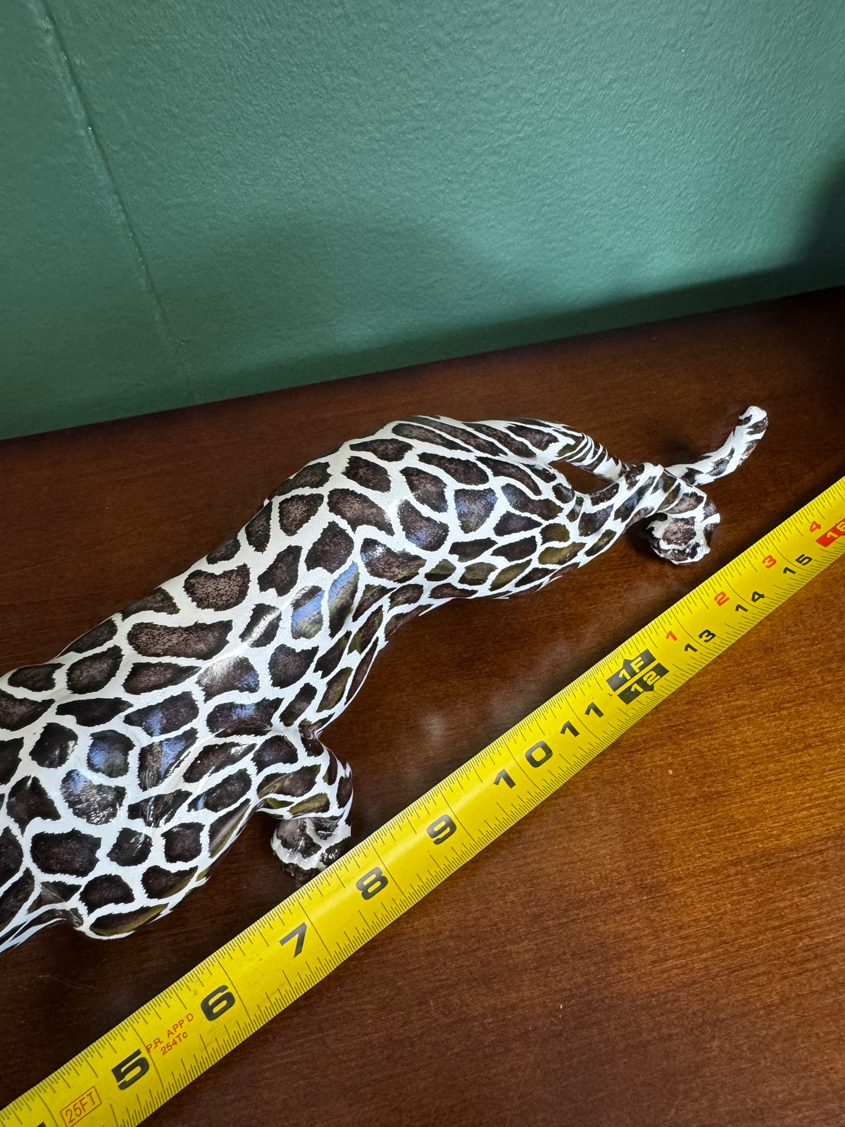 🐆 Black & White Resin Leopard Figurine with Blue Eyes – 16” Sculpture