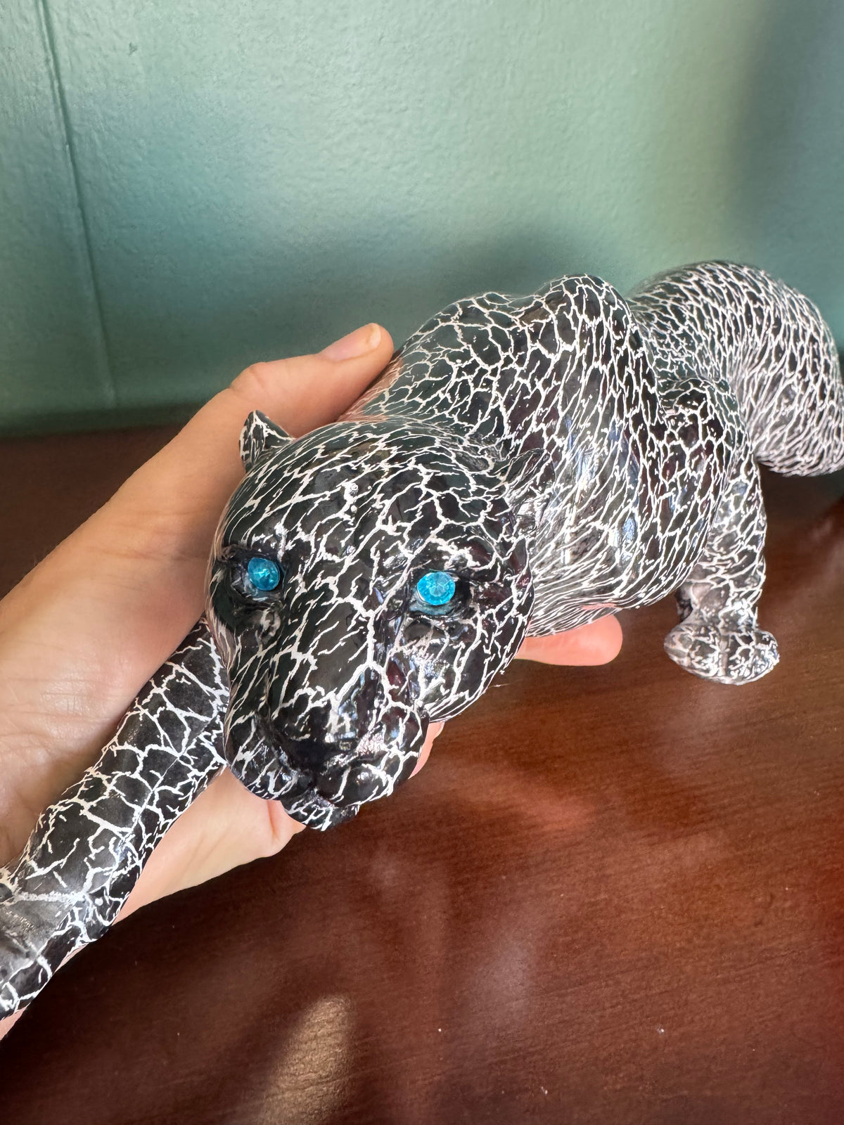 🐆 Black Panther Sculpture – Crackle Finish with Blue Eyes – Brand New