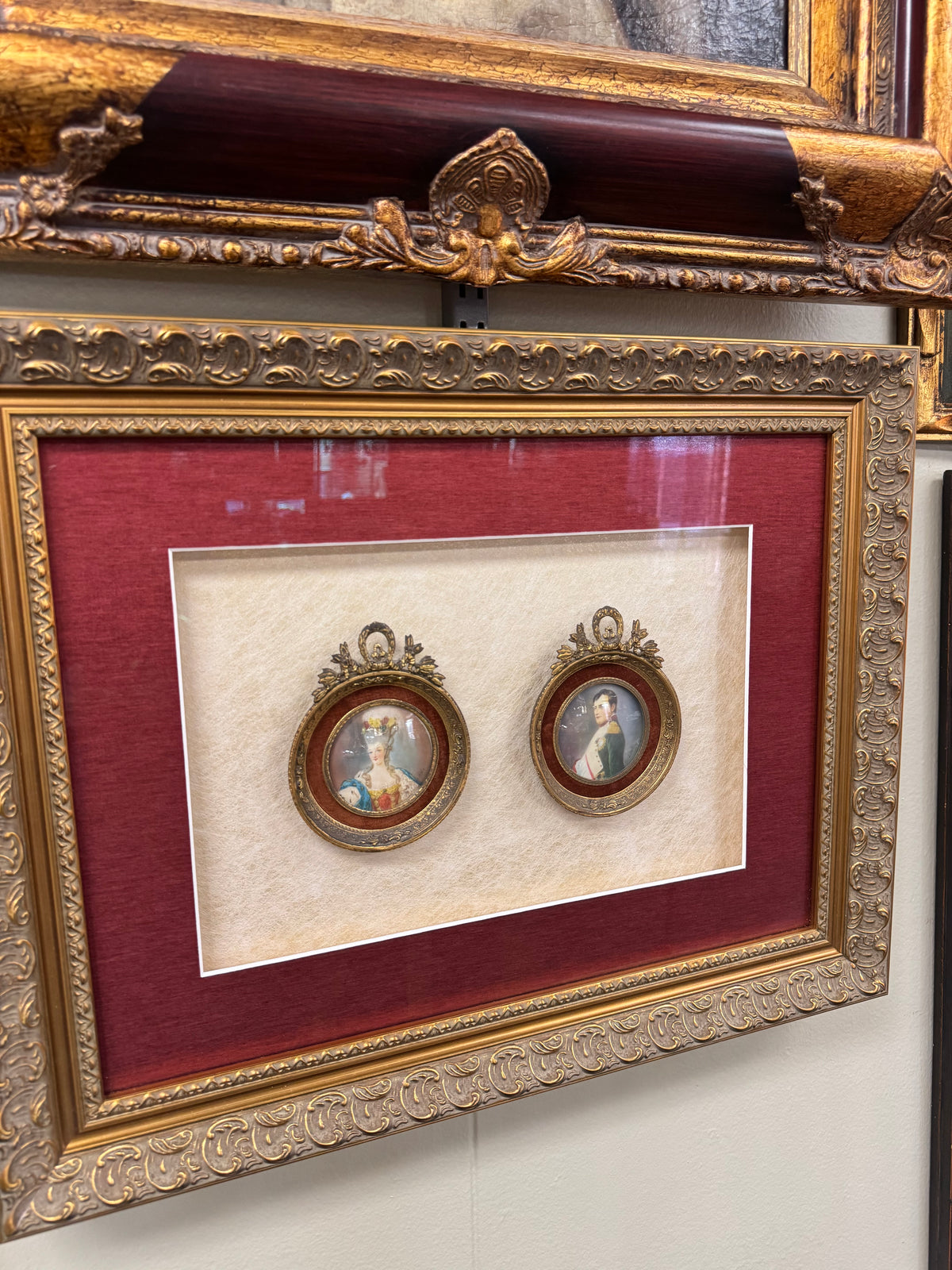 👑 Hand-Painted Porcelain Portraits – Marie Antoinette & Napoleon – Ornate Brass Frames