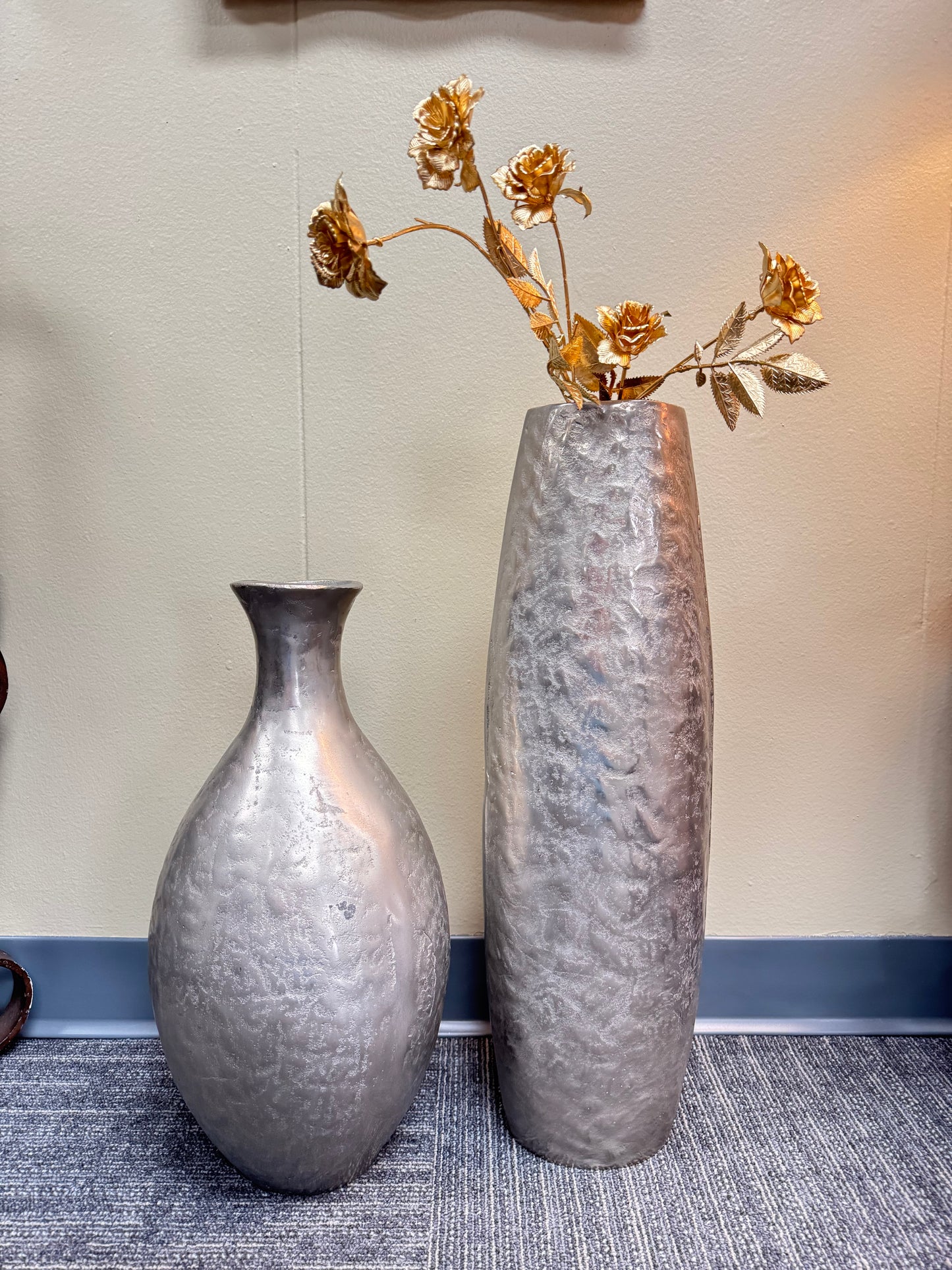 Set of 2 Large Silver Textured Floor Vases Modern Hammered Metal Look Decor Tall 24”, 19”