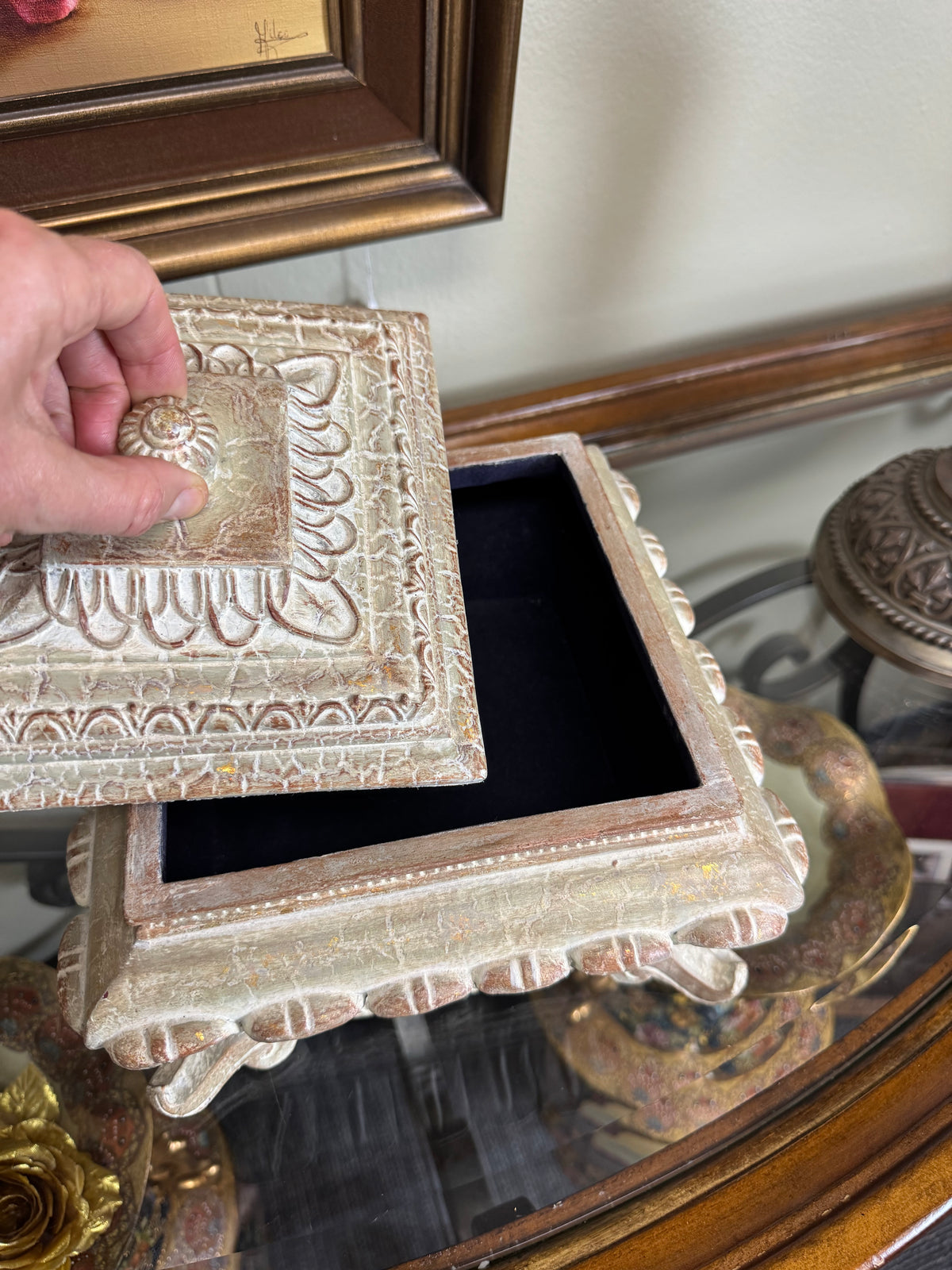 Ornate Decorative Storage Box with Lid – Ivory & Gold