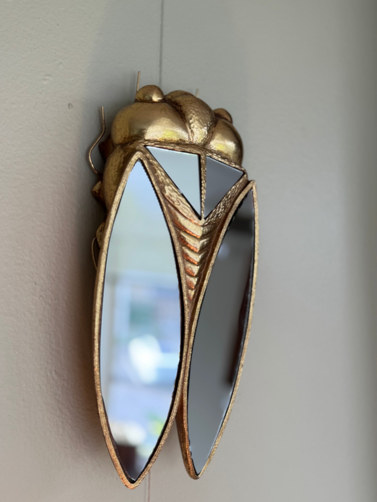 Gold Wall Art Decor Sculptural Cicada Hanging Piece Resin Decorative Accent With Mirror Style Tall ''11