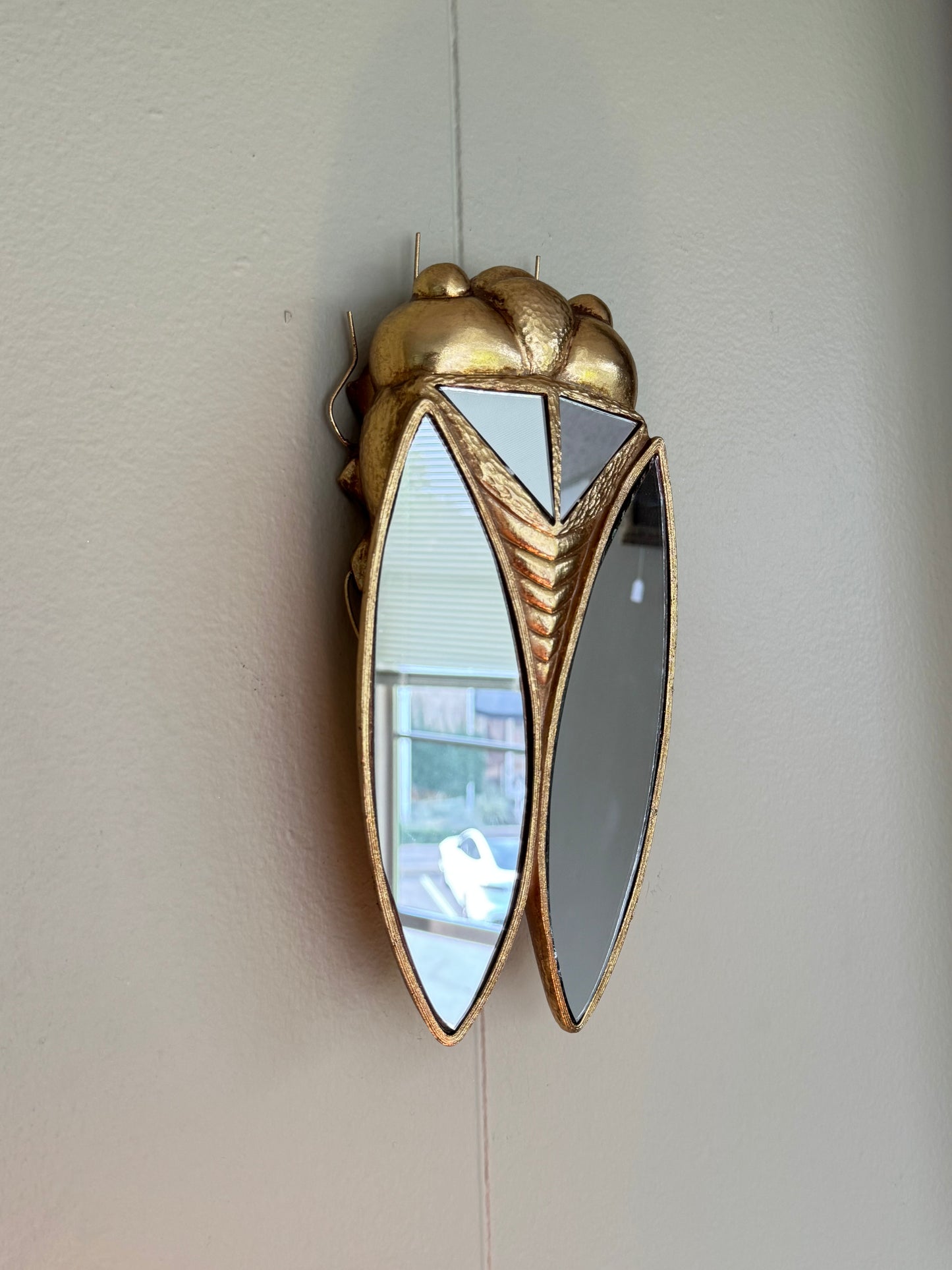 Gold Wall Art Decor Sculptural Cicada Hanging Piece Resin Decorative Accent With Mirror Style Tall ''11