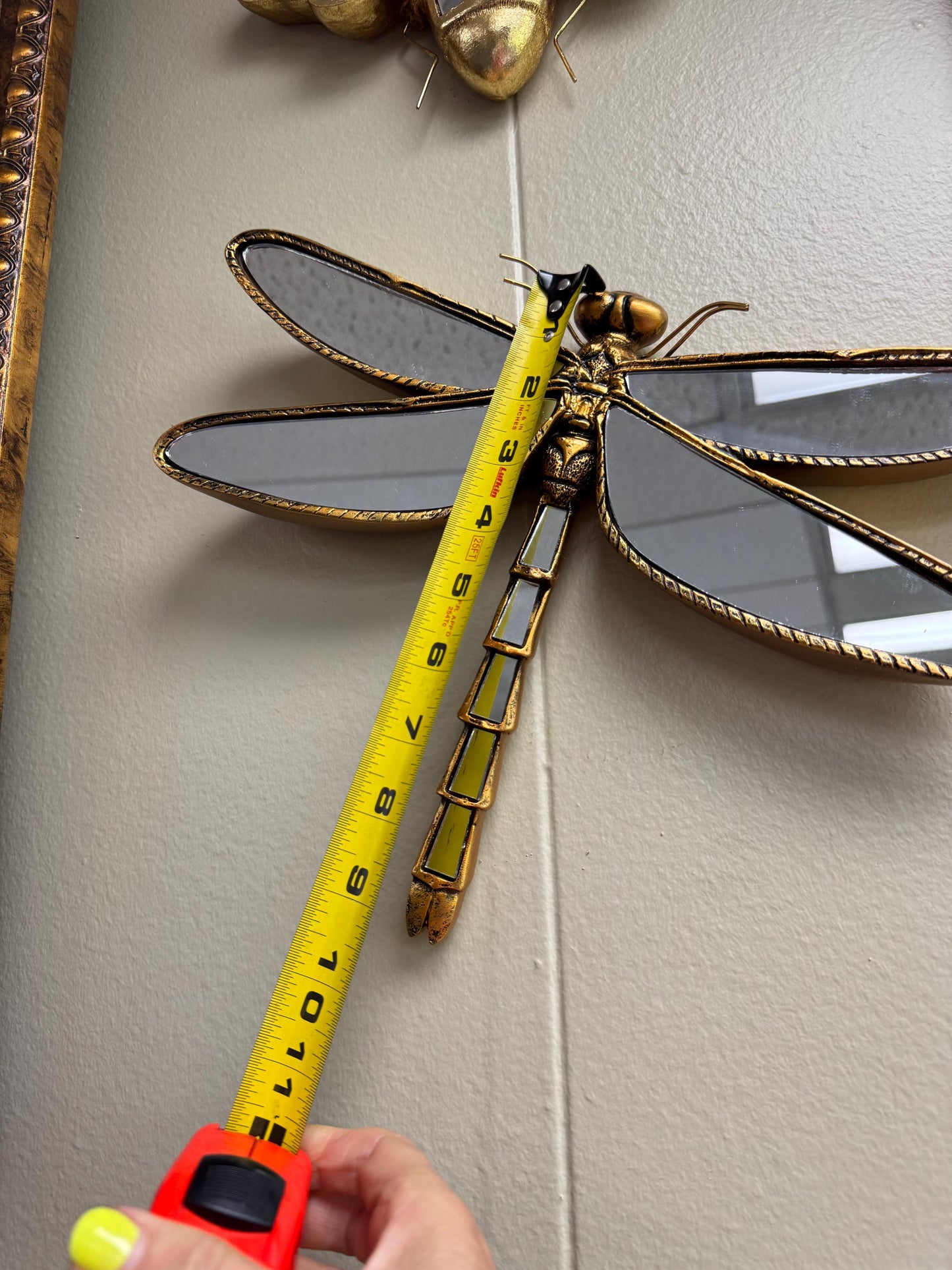 Gold Dragonfly Wall Mirror Décor  Resin Insect Art  Brand New  12 x 9